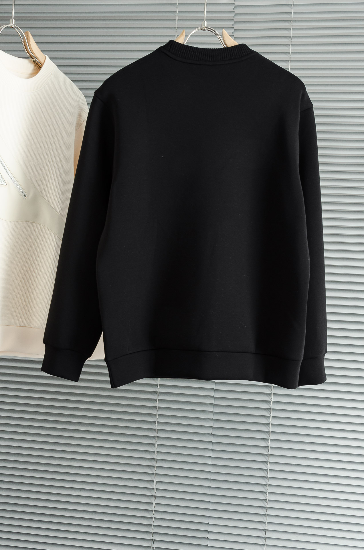 Prada普拉达 2025FW新品 空气棉长袖男士卫衣#选用进口面料58.6%聚酯纤维 18.8% 棉1