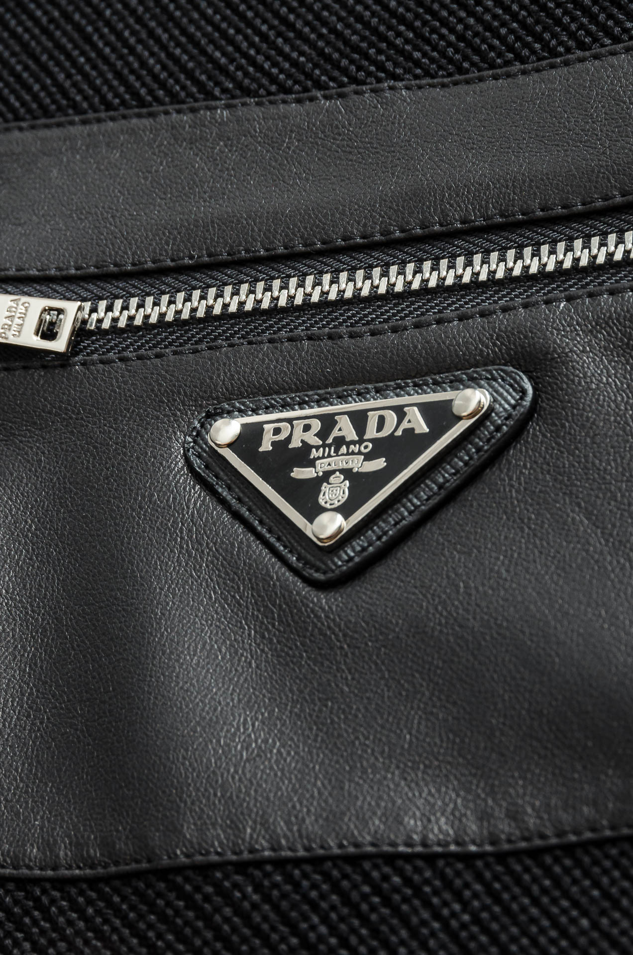 Prada普拉达 2025FW新品 空气棉长袖男士卫衣#选用进口面料58.6%聚酯纤维 18.8% 棉1