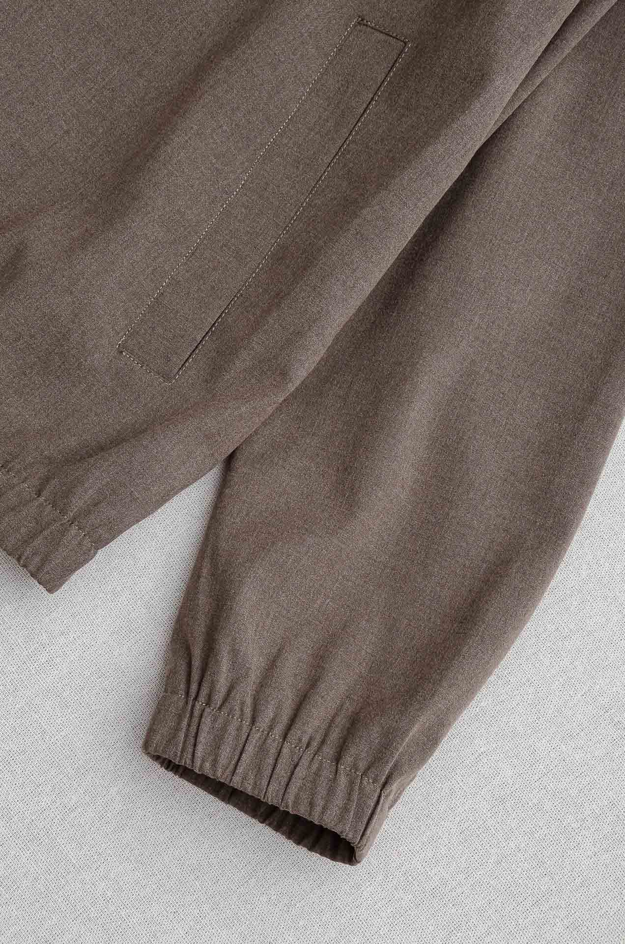 Kiton 2026FW新品套装 【外套➕裤子】此款套装版型立体精致不易起皱，上身舒适却不失柔软度，亲肤