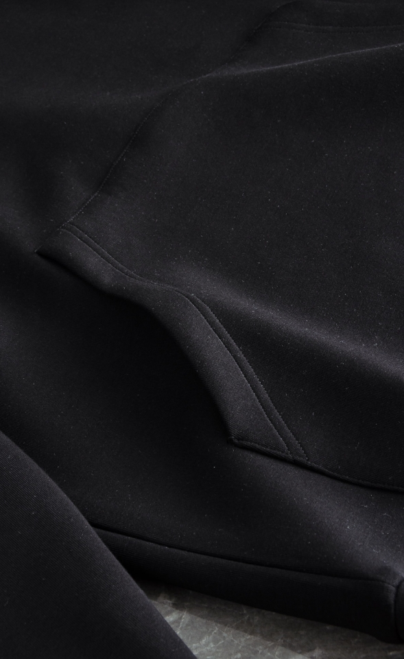 New# alo2025FW秋冬新品连帽卫衣#质感硬朗挺拔有型，版型立体不易起皱，上身舒适却不失柔软度，