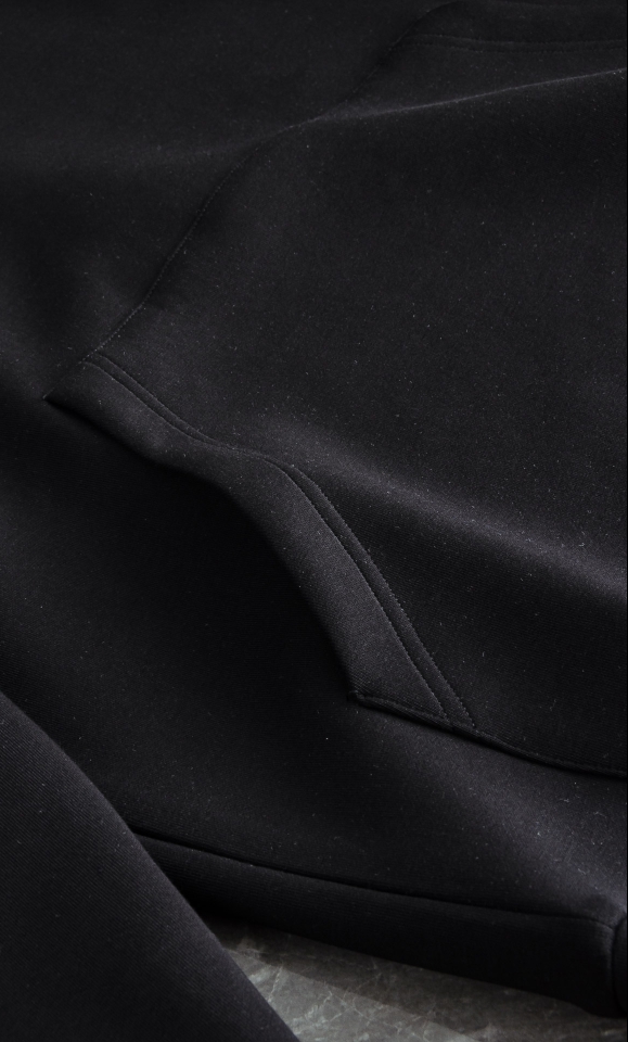 New# 阿玛尼 2025FW秋冬新品连帽卫衣#质感硬朗挺拔有型，版型立体不易起皱，上身舒适却不失柔软度