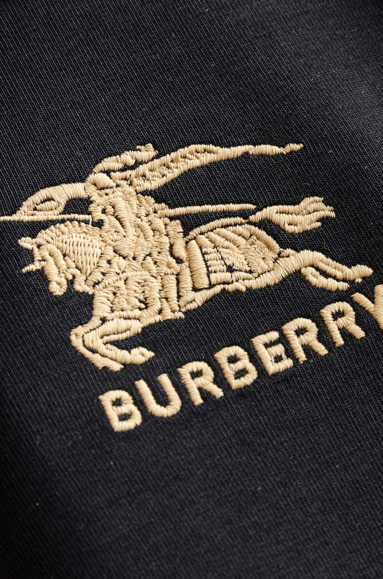 BBR巴宝莉2025FW圆领长袖男士套头卫衣#选用进口56%聚酯纤维 36%再生纤维8%氨纶面料，质感硬