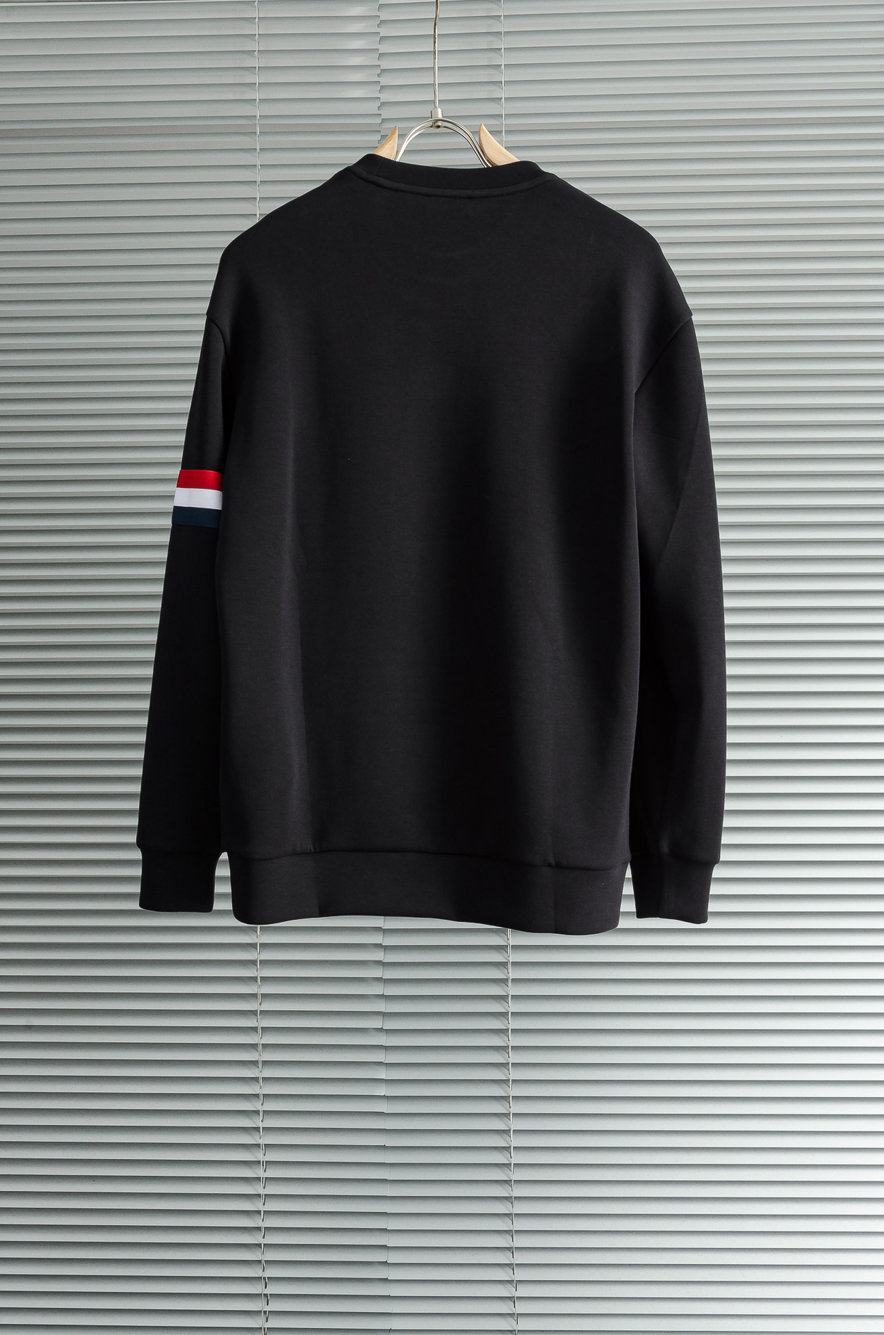 New# 蒙口 moncler2025FW圆领长袖男士套头卫衣#质感硬朗挺拔有型，版型立体不易起皱，上身