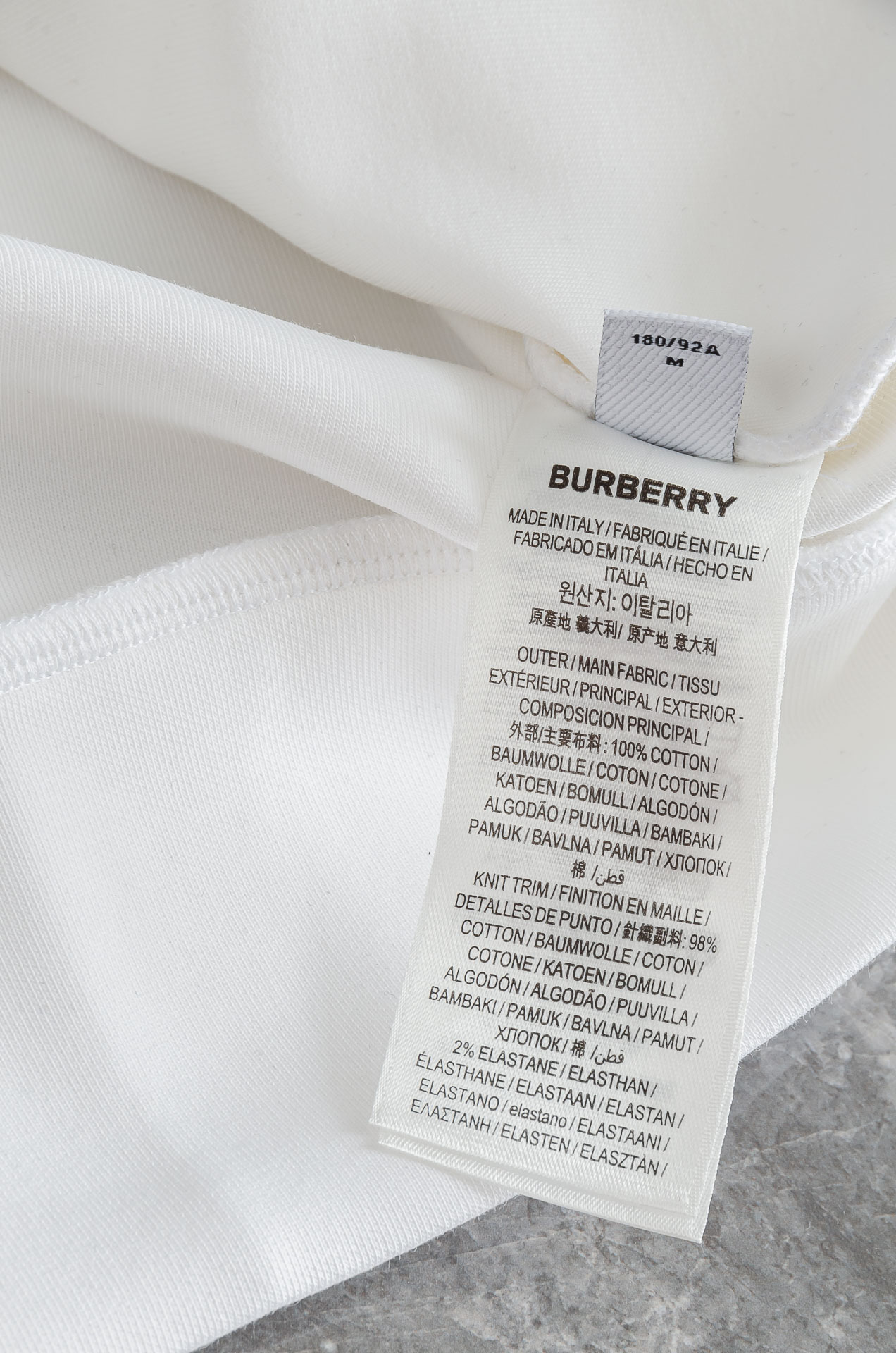 BBR巴宝莉2025FW圆领长袖男士套头卫衣#选用进口56%聚酯纤维 36%再生纤维8%氨纶面料，质感硬