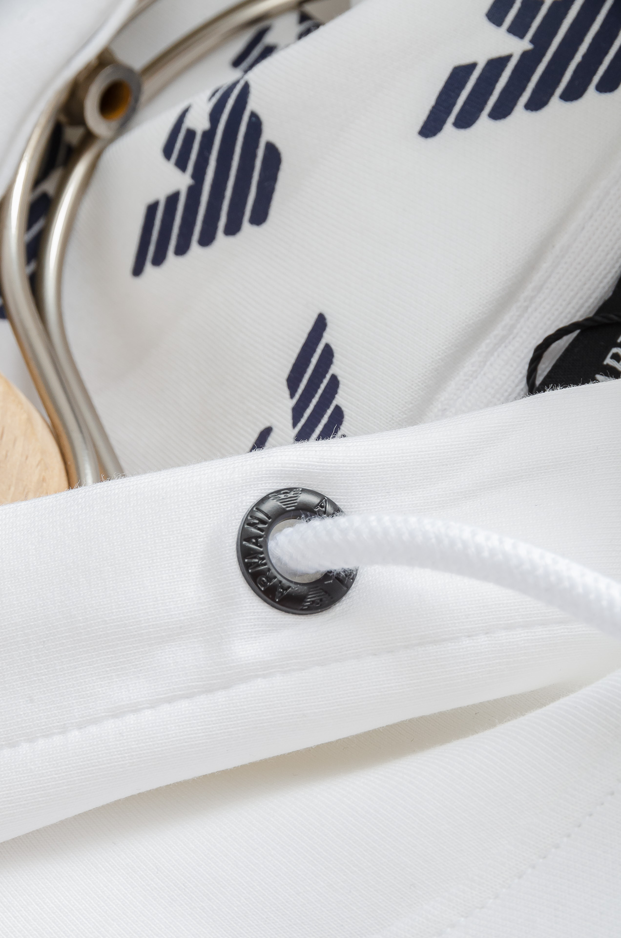 New# 阿玛尼 2025FW秋冬新品连帽卫衣#质感硬朗挺拔有型，版型立体不易起皱，上身舒适却不失柔软度