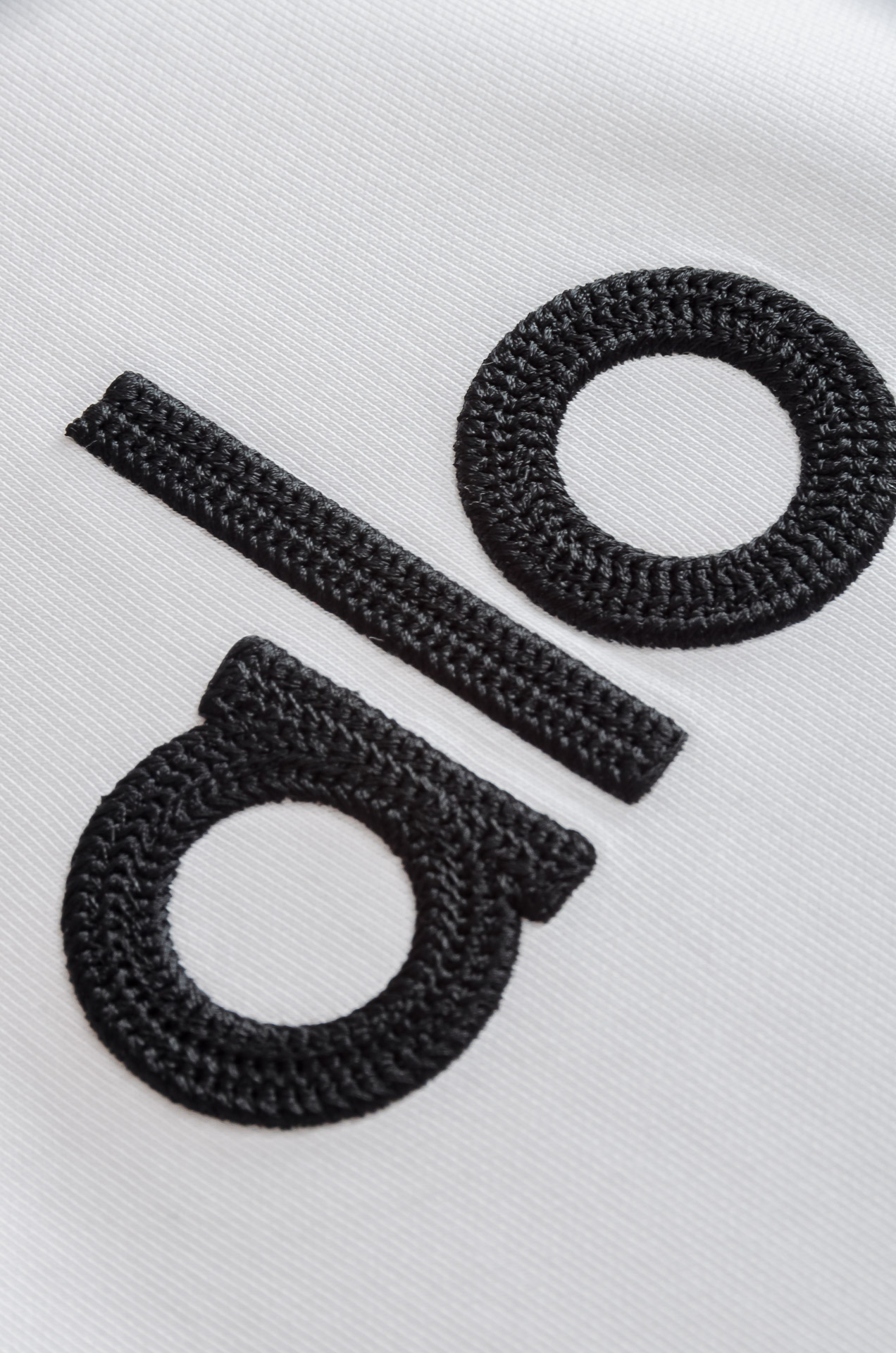 New# alo2025FW秋冬新品连帽卫衣#质感硬朗挺拔有型，版型立体不易起皱，上身舒适却不失柔软度，