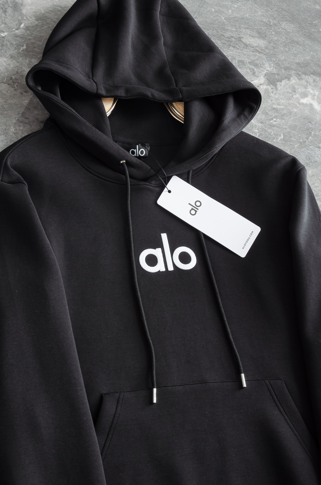 New# alo2025FW秋冬新品连帽卫衣#质感硬朗挺拔有型，版型立体不易起皱，上身舒适却不失柔软度，