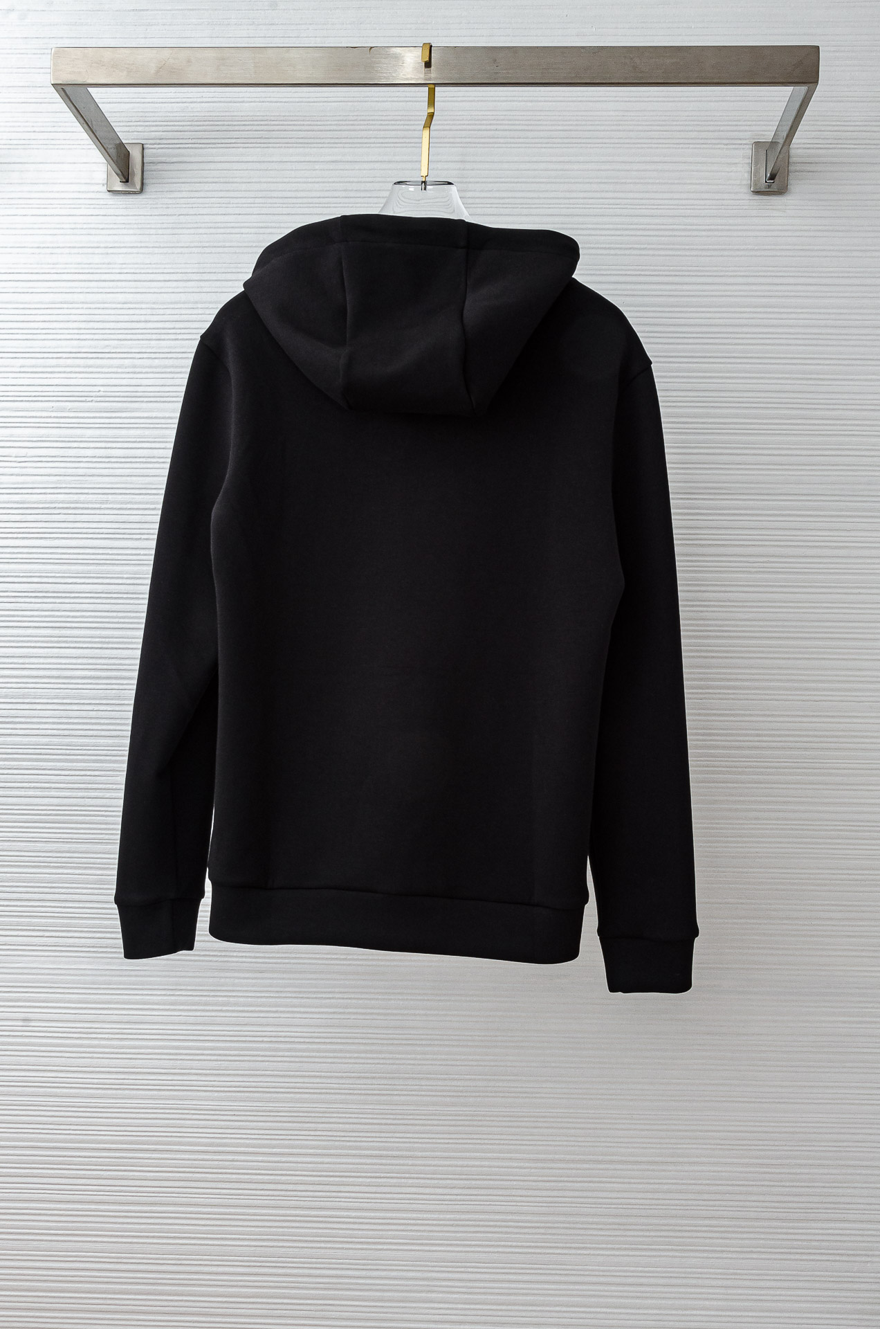 BBR 巴宝莉 2025FW秋冬新品连帽卫衣#质感硬朗挺拔有型，版型立体不易起皱，上身舒适却不失柔软度，