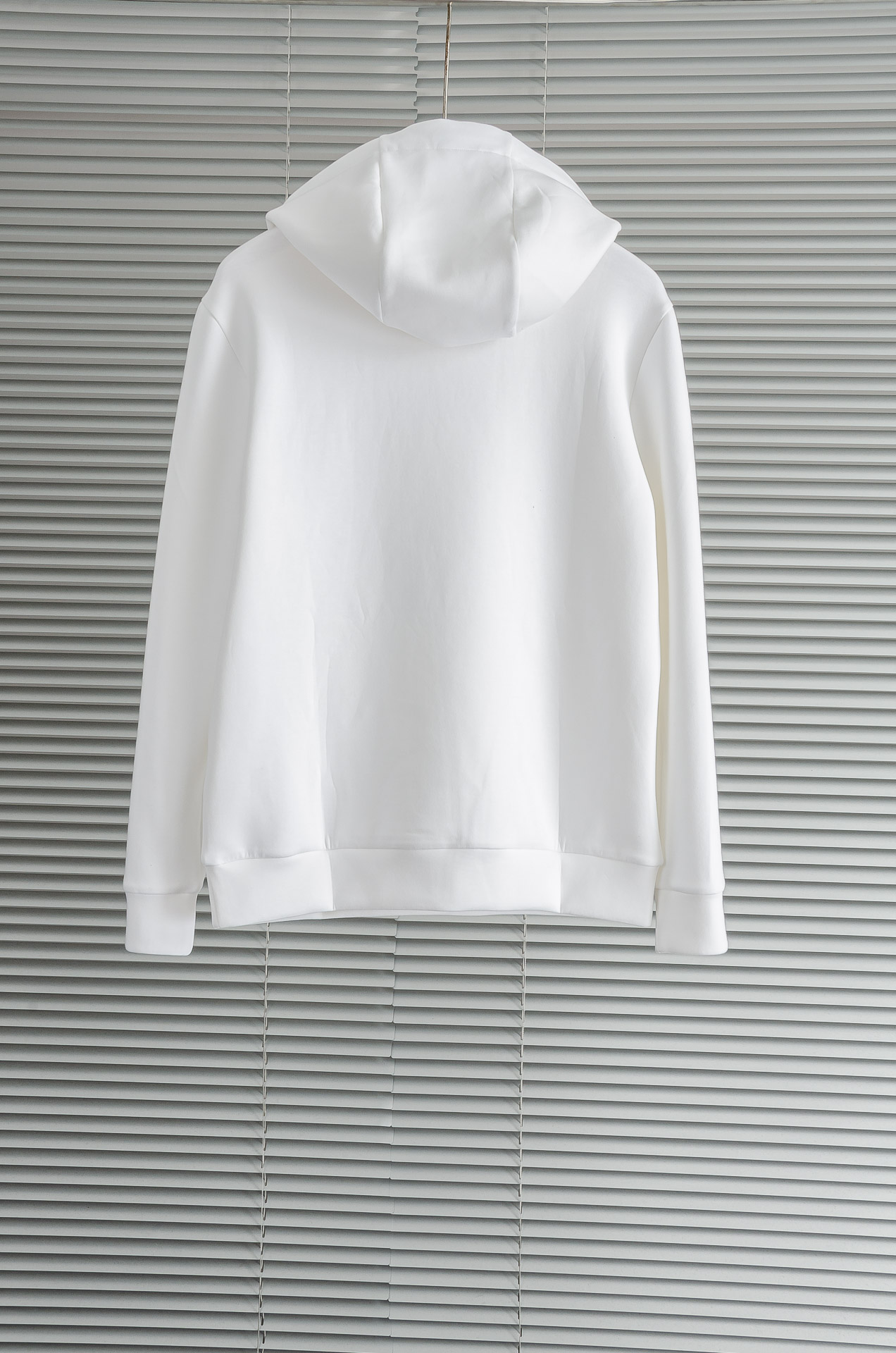 New# 阿玛尼 2025FW秋冬新品连帽卫衣#质感硬朗挺拔有型，版型立体不易起皱，上身舒适却不失柔软度