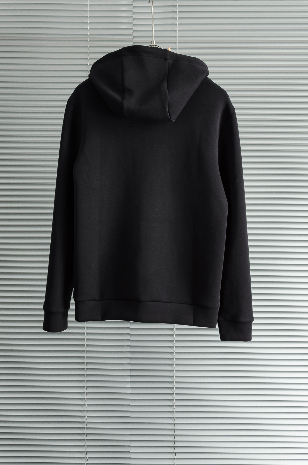 New# 阿玛尼 2025FW秋冬新品连帽卫衣#质感硬朗挺拔有型，版型立体不易起皱，上身舒适却不失柔软度