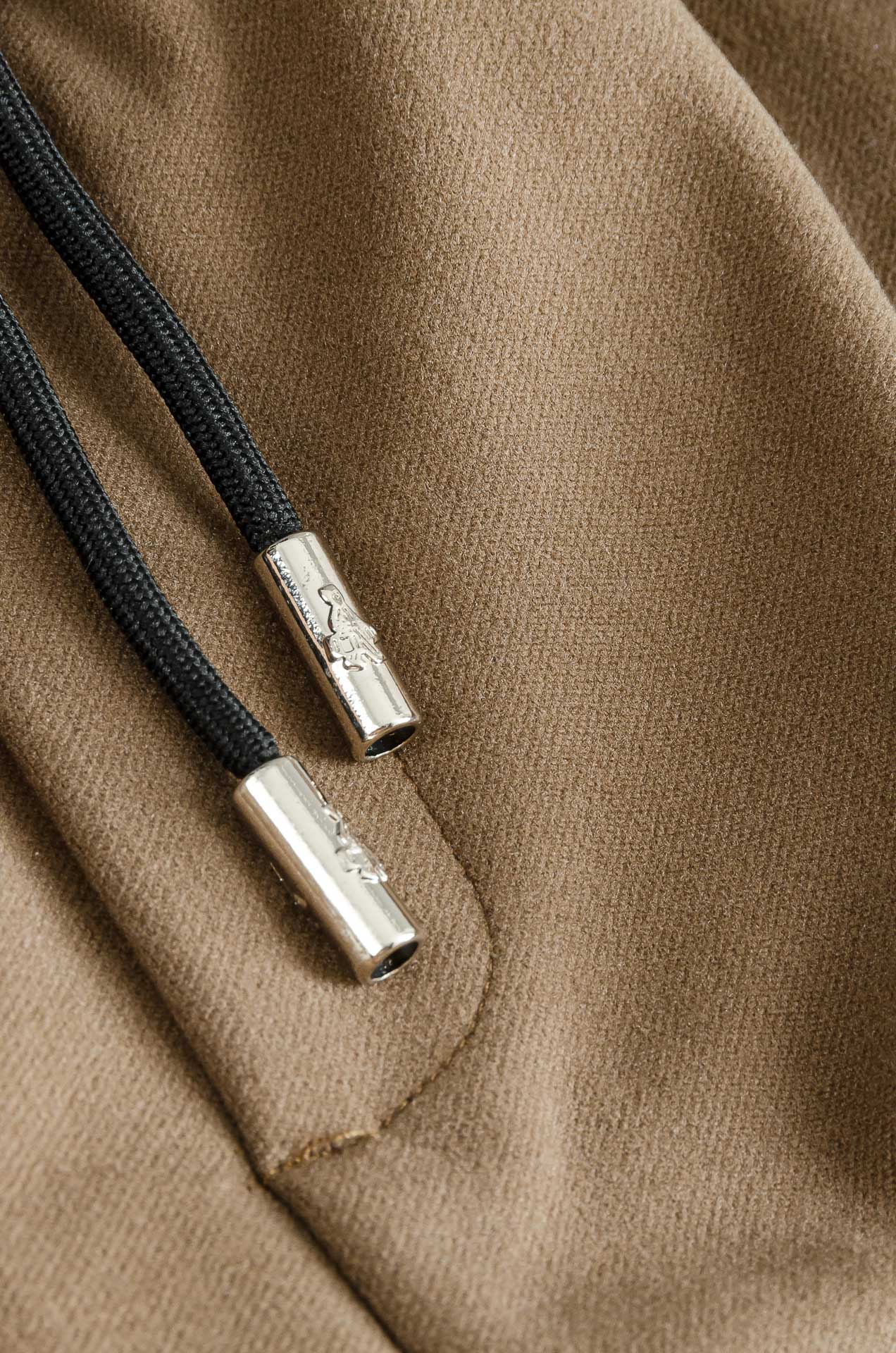 Prada 2025 FW新品 弹力抽绳腰头男士休闲舒适直筒长裤其匠心打造，毋庸置疑的极品重磅，无需过多