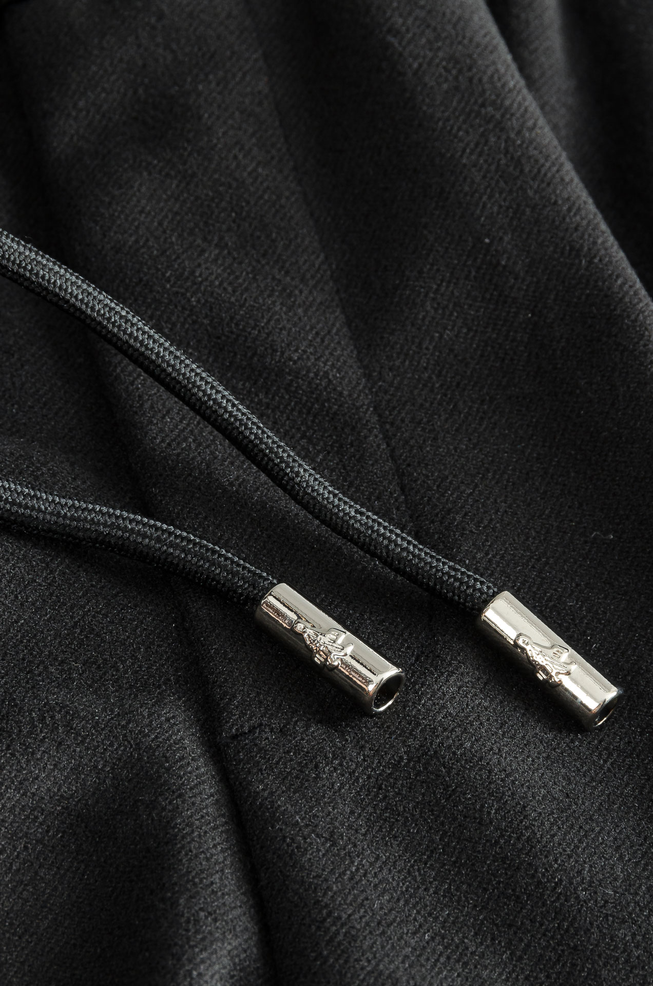 Prada 2025 FW新品 弹力抽绳腰头男士休闲舒适直筒长裤其匠心打造，毋庸置疑的极品重磅，无需过多