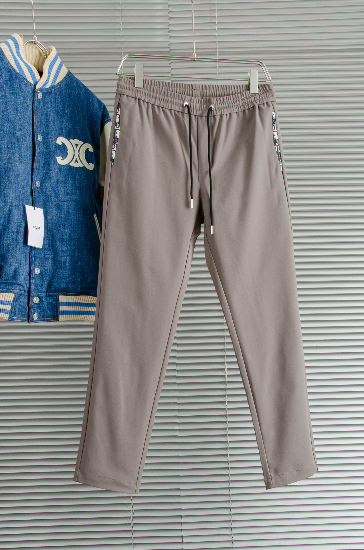 Dior迪奥2025 FW新品 弹力抽绳腰头男士休闲舒适直筒长裤其匠心打造，毋庸置疑的极品重磅，无需过多