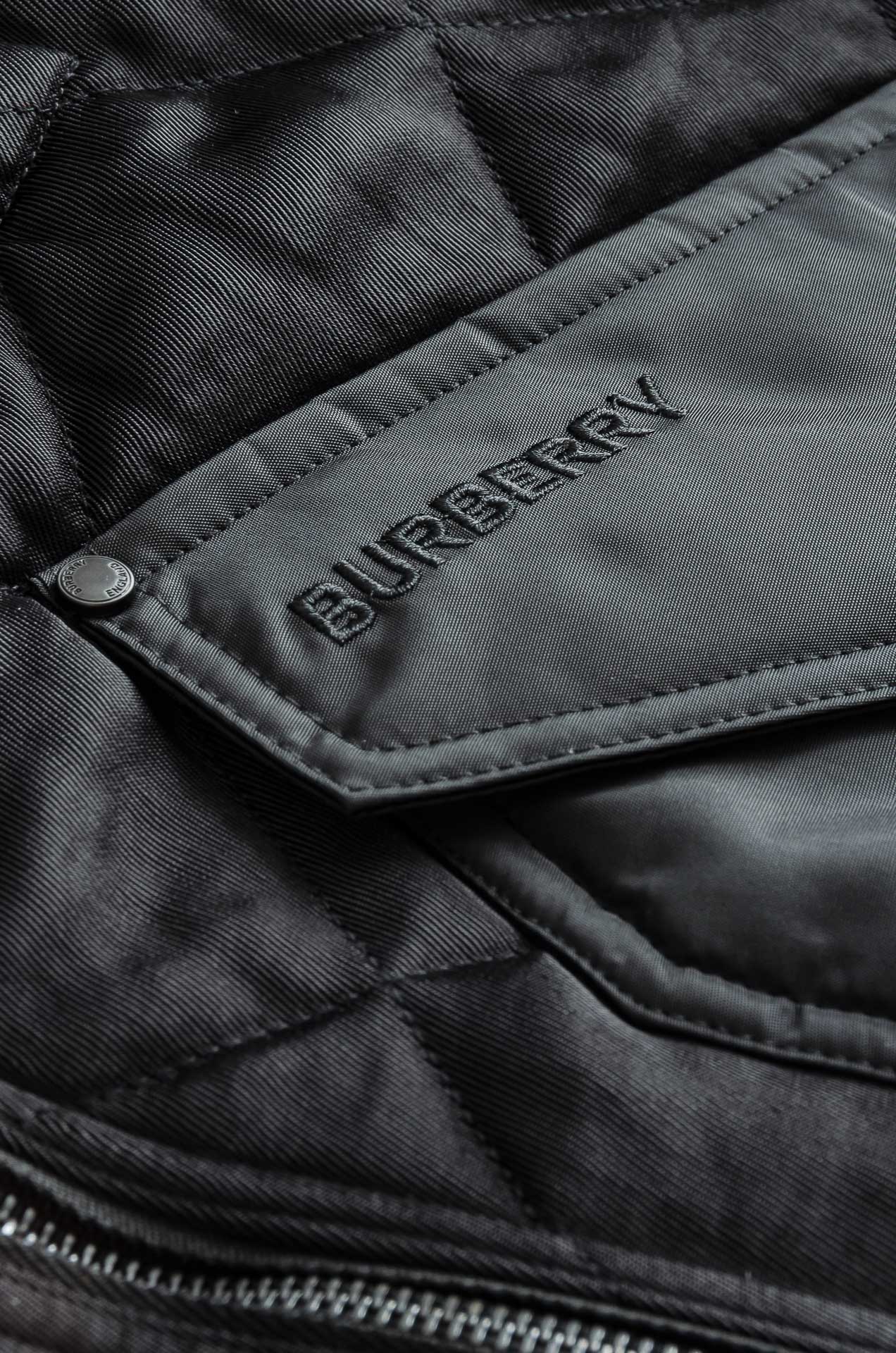 New# Burberry【双面穿】绗缝棉服#BUR王牌货品，永远都不褪流行，男女都可以穿的版型！天气冷