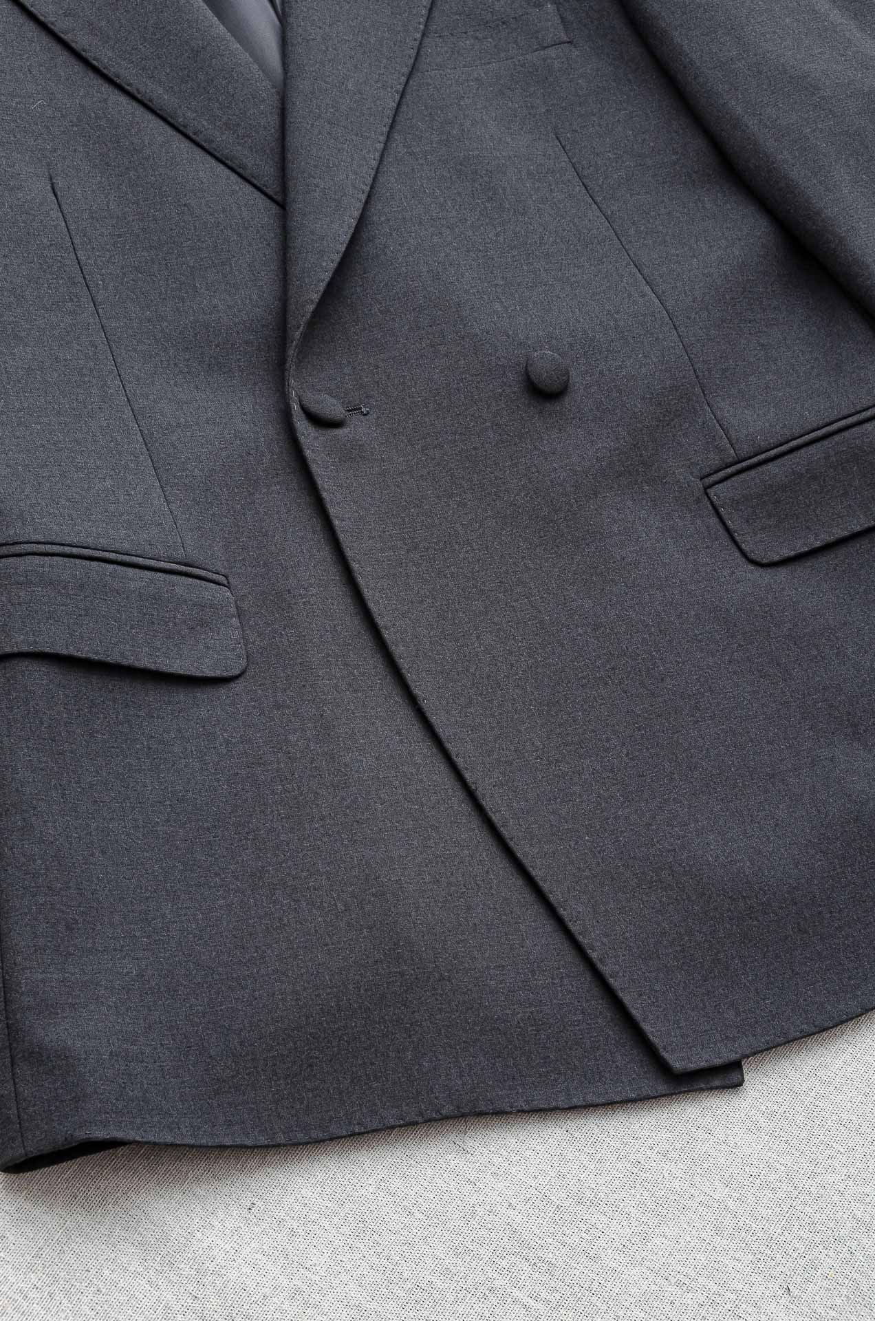 LV 2025FW新品 【整套出售/不拆分搭配码数】得体的西装在许多人的心中绝对占有很重要的地位，不论是