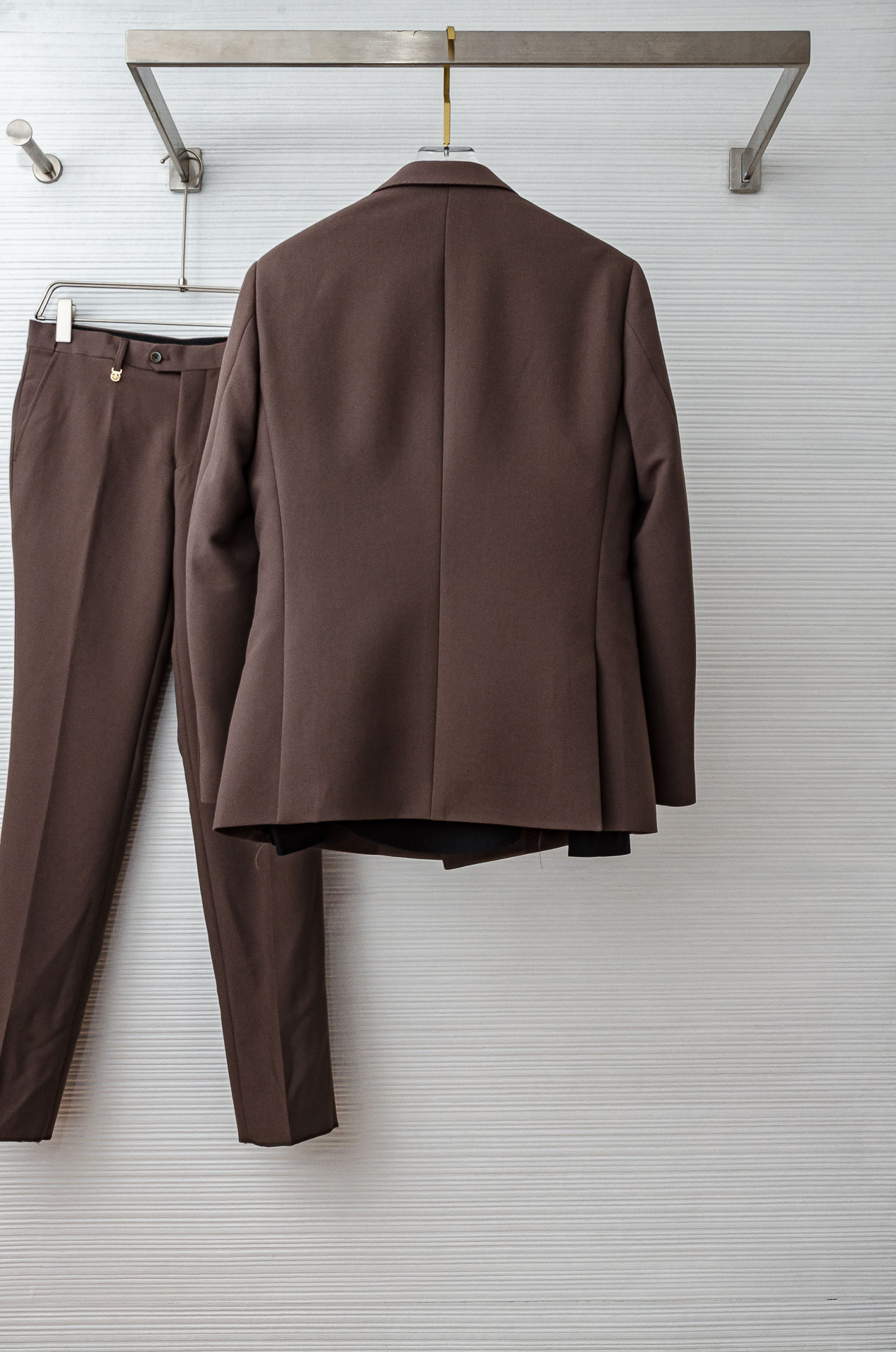 Gucc*i 2025FW新品 【整套出售/不拆分搭配码数】得体的西装在许多人的心中绝对占有很重要的地位