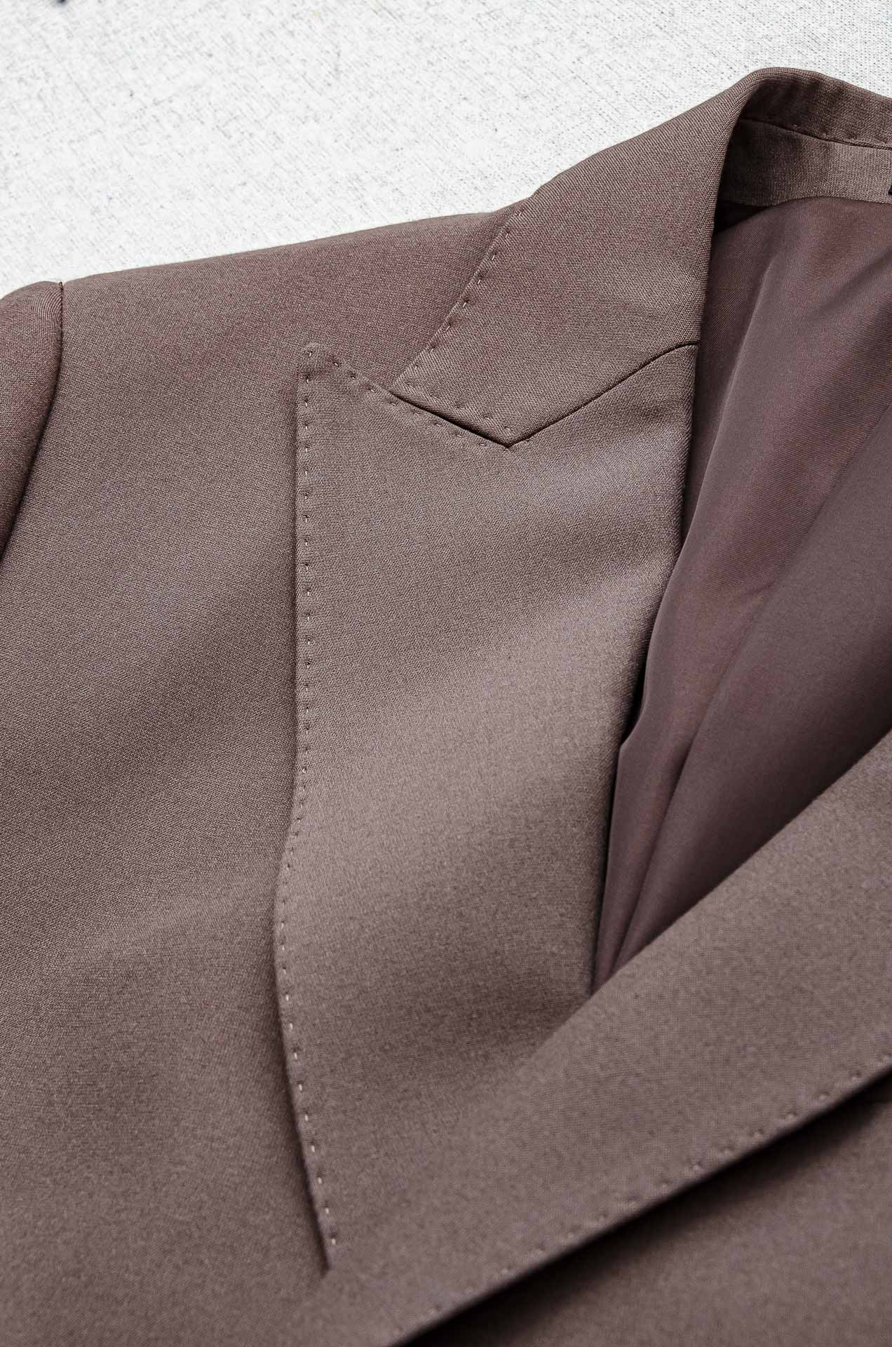 Gucc*i 2025FW新品 【整套出售/不拆分搭配码数】得体的西装在许多人的心中绝对占有很重要的地位