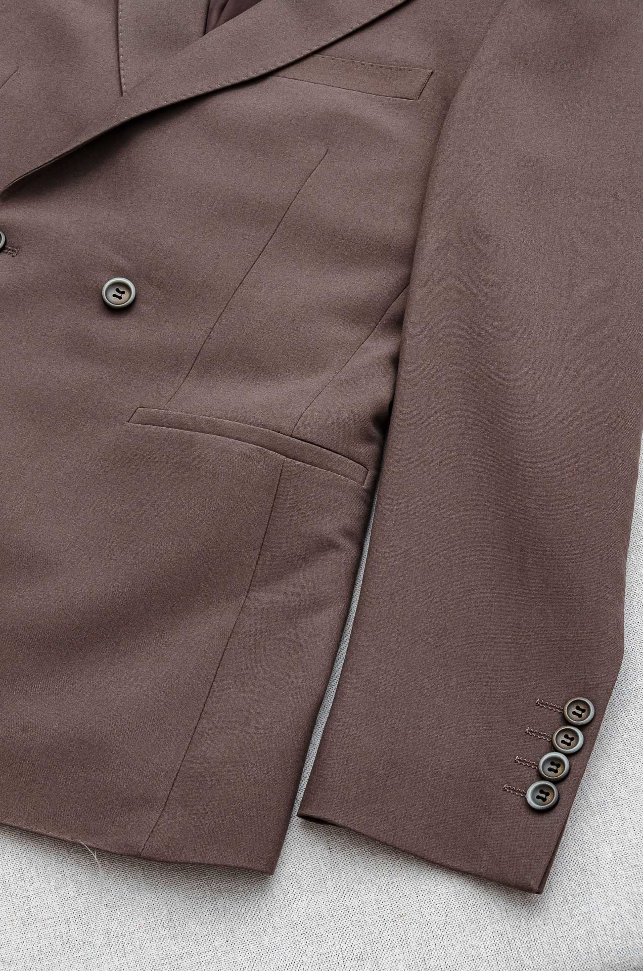 Gucc*i 2025FW新品 【整套出售/不拆分搭配码数】得体的西装在许多人的心中绝对占有很重要的地位