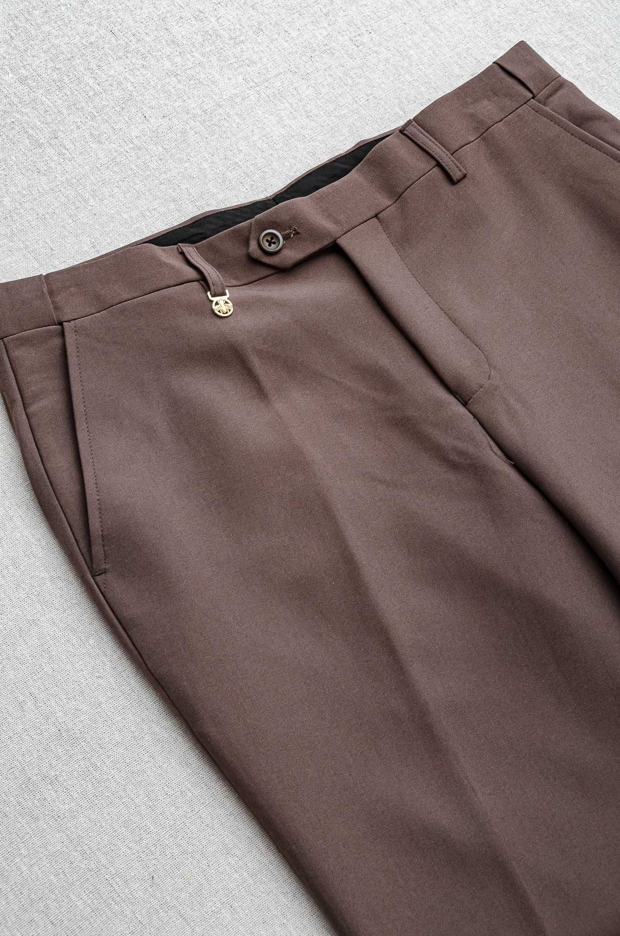 Gucc*i 2025FW新品 【整套出售/不拆分搭配码数】得体的西装在许多人的心中绝对占有很重要的地位