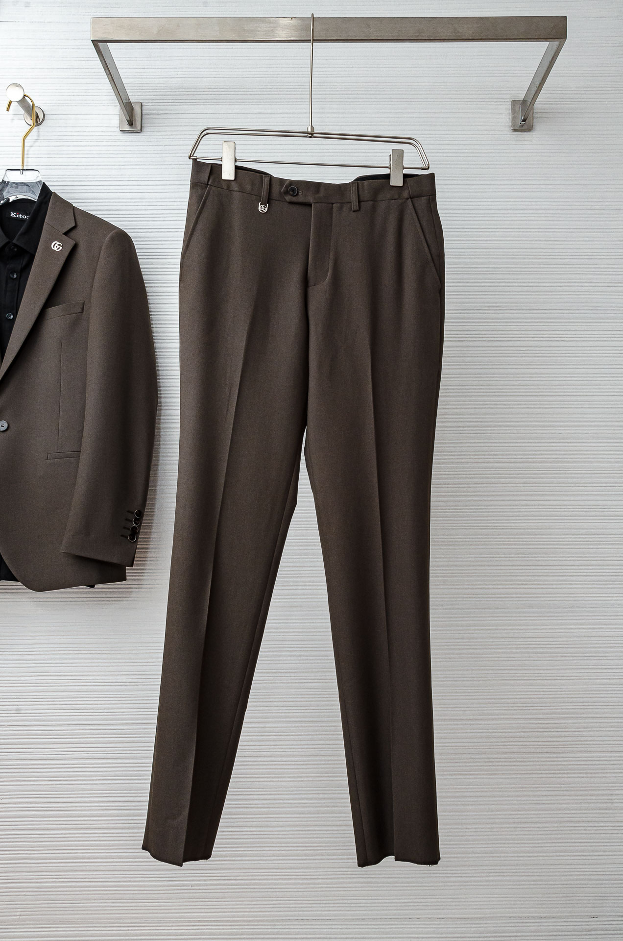 Gucci Men's Gray Plaid Wool Suit: Classic Fit, M-XXXL 2 o 1j43ahgk81in233qq1mhq1d5t37
