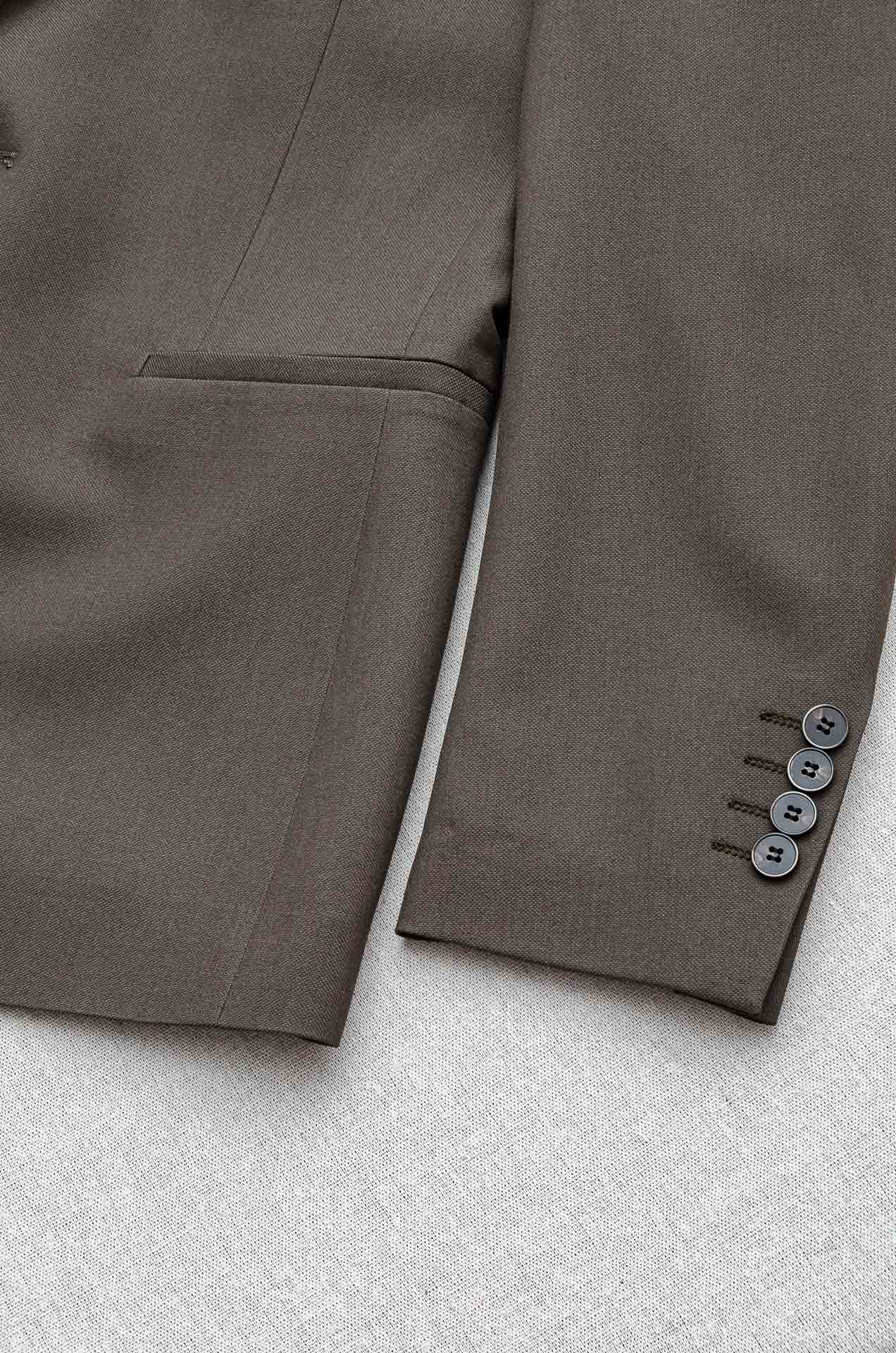 Gucci Men's Gray Plaid Suit: Modern Fit, Wool Blend, M-XXXL Sizes 8 o 1j43ai874h4a1kjq1slf1n0r1tbl3m