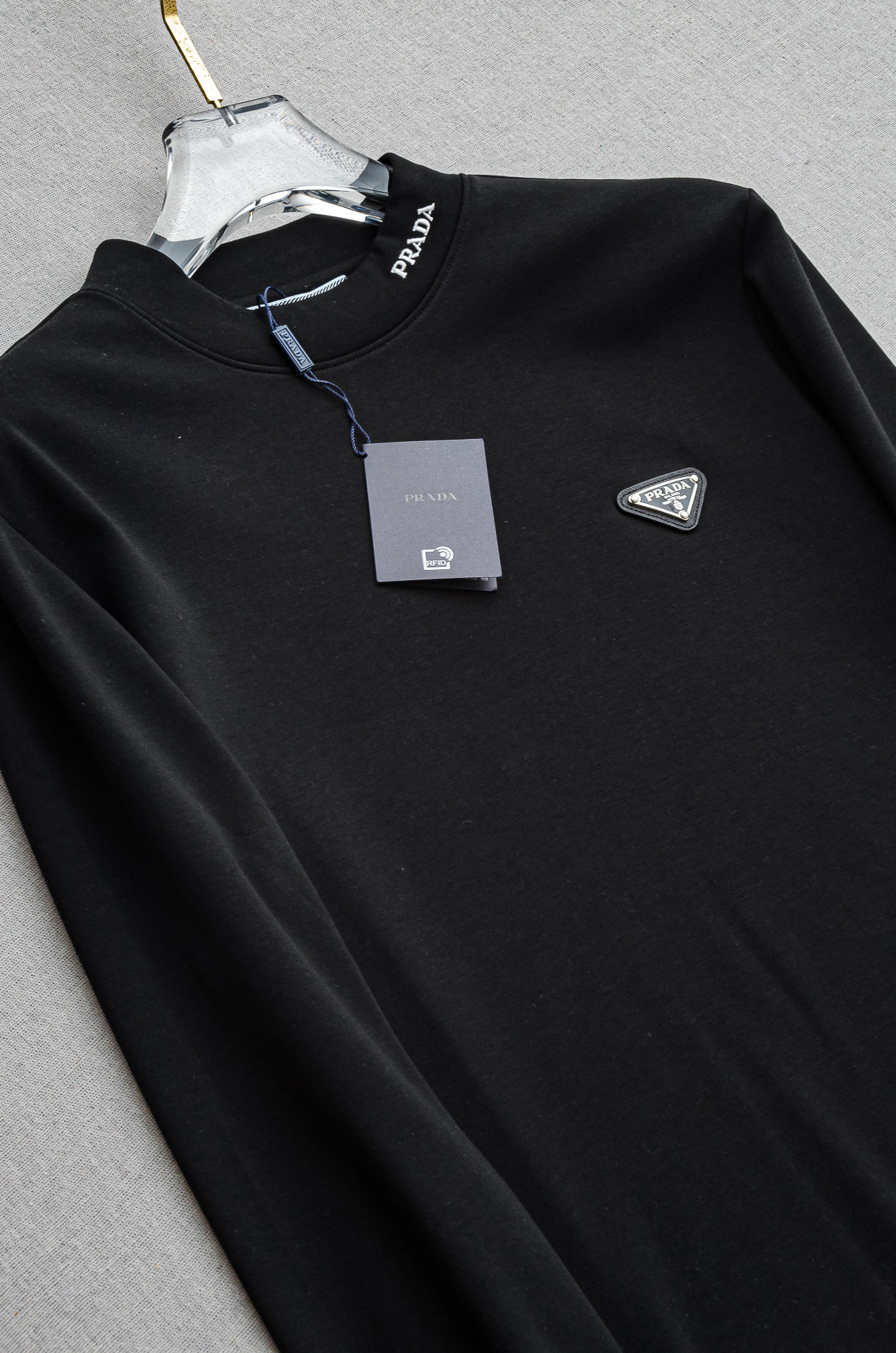 Prada25FW秋冬新款 立体刺绣男士长袖T恤衫#把重心都放在了面料上，出口海外的订单，客供进口精选4