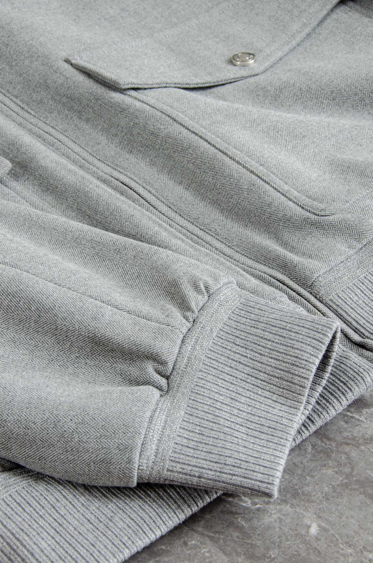 老钱风立领外套，lp🆕轻简情调，举手投足之间流露优雅气质，百搭好穿。品控订单，区别其他版本，只做高货，实