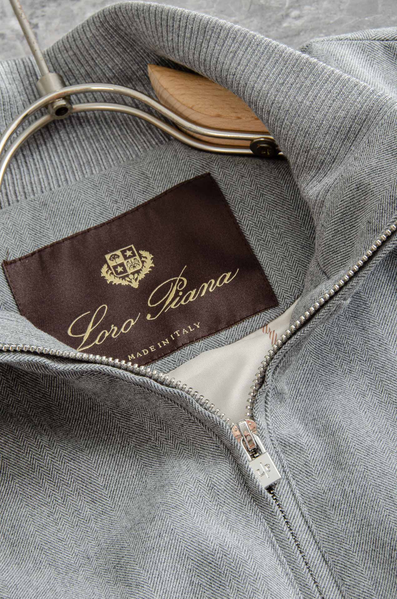 老钱风立领外套，lp🆕轻简情调，举手投足之间流露优雅气质，百搭好穿。品控订单，区别其他版本，只做高货，实