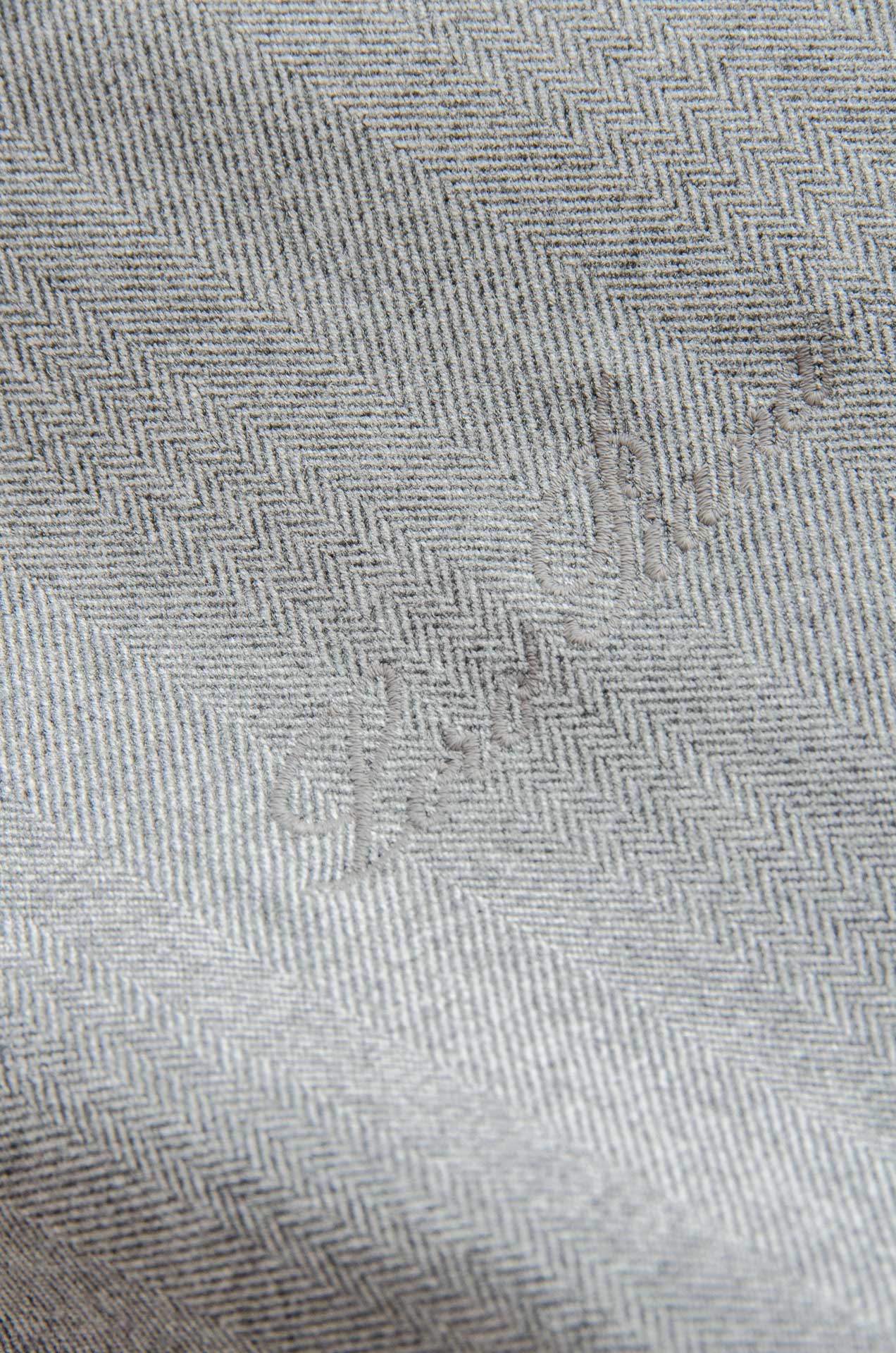 老钱风立领外套，lp🆕轻简情调，举手投足之间流露优雅气质，百搭好穿。品控订单，区别其他版本，只做高货，实