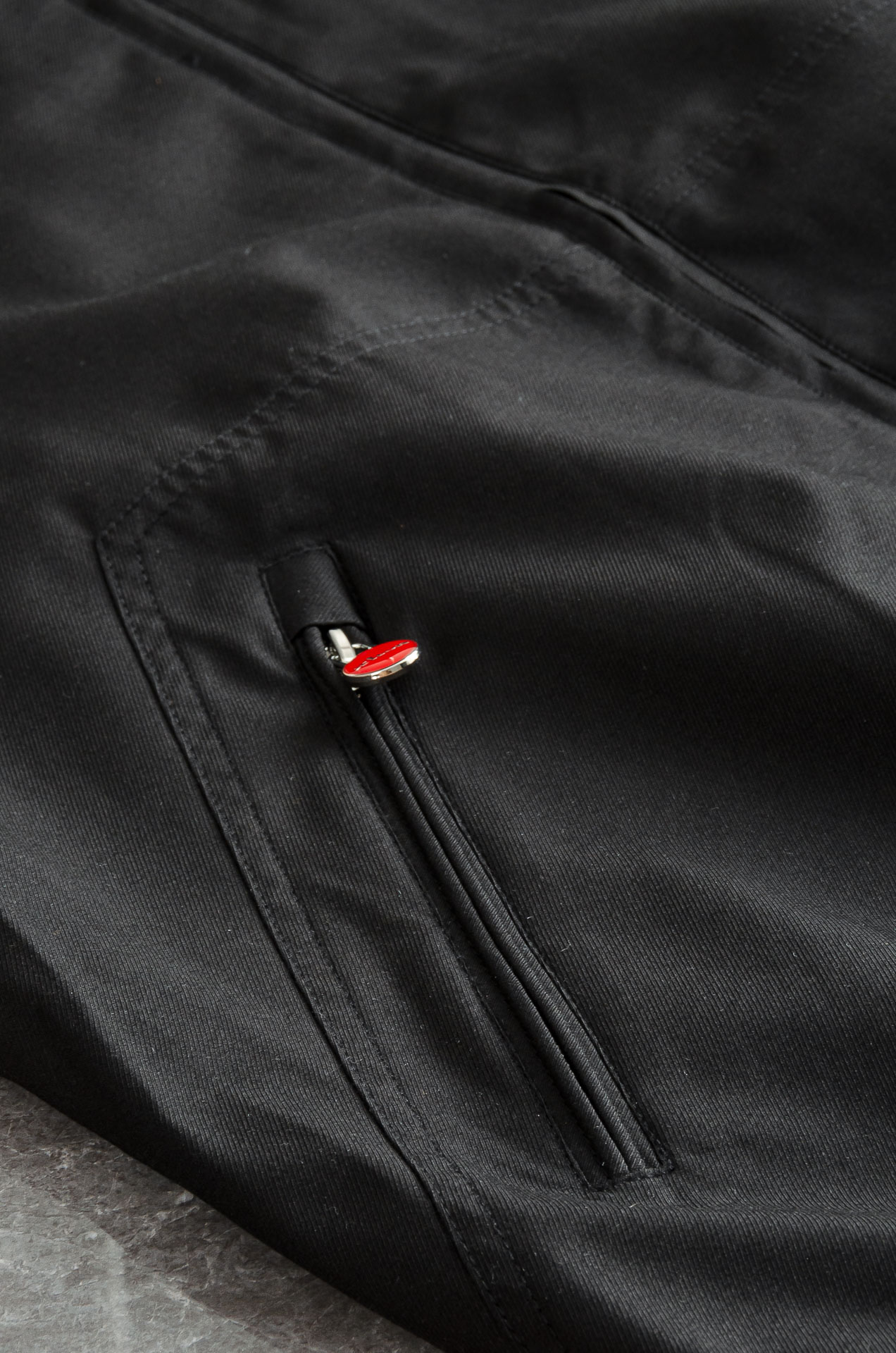 kiton2026fw老钱风连帽夹克外套，轻简情调，举手投足之间流露优雅气质，百搭好穿。品控订单，区别其