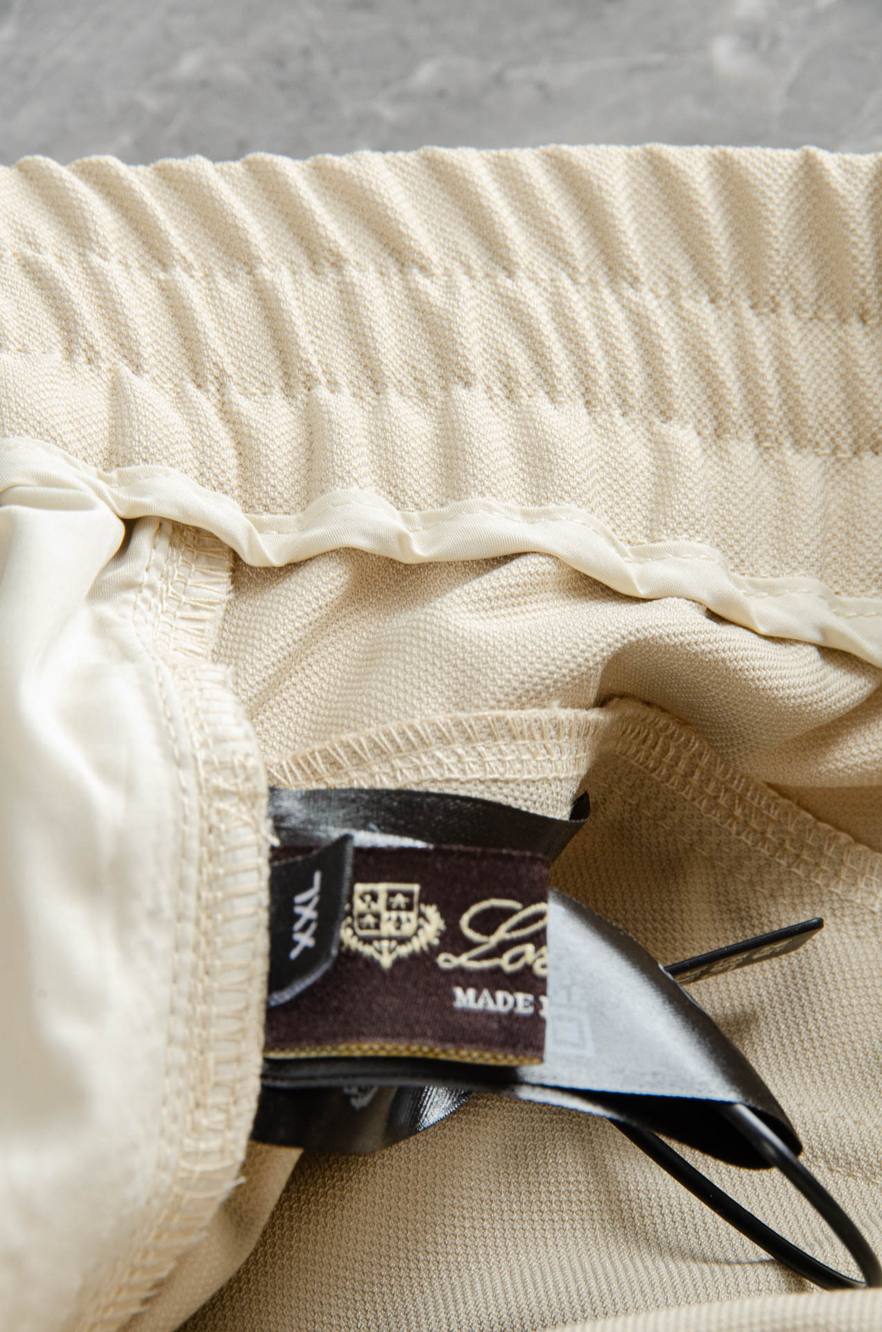 lP🆕🇮🇹 2025FW新品宽松裤脚休闲裤#耐洗耐用不易变形。休闲百搭的一款 上身很舒适 阔腿立体特别适