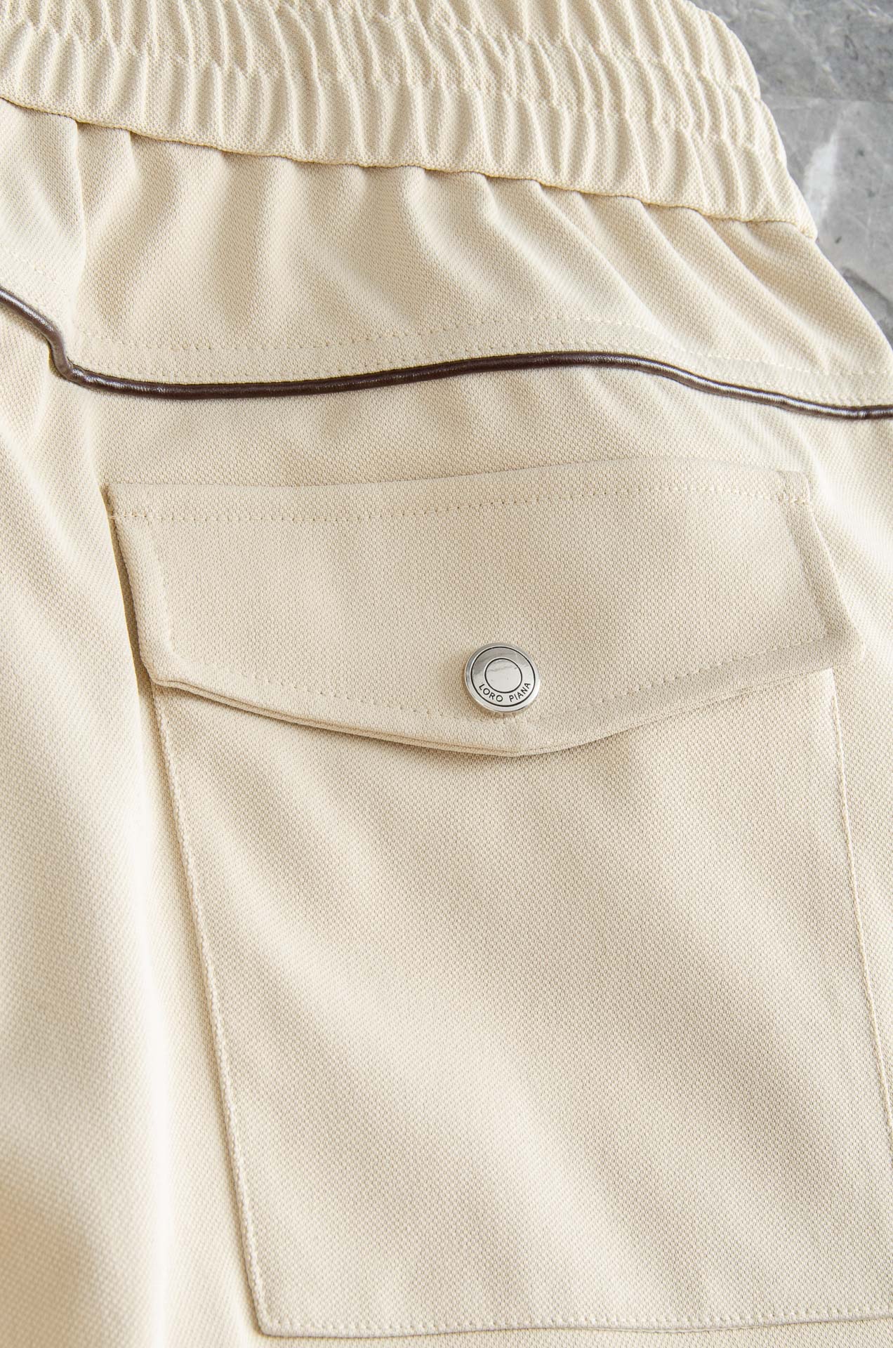 lP🆕🇮🇹 2025FW新品宽松裤脚休闲裤#耐洗耐用不易变形。休闲百搭的一款 上身很舒适 阔腿立体特别适