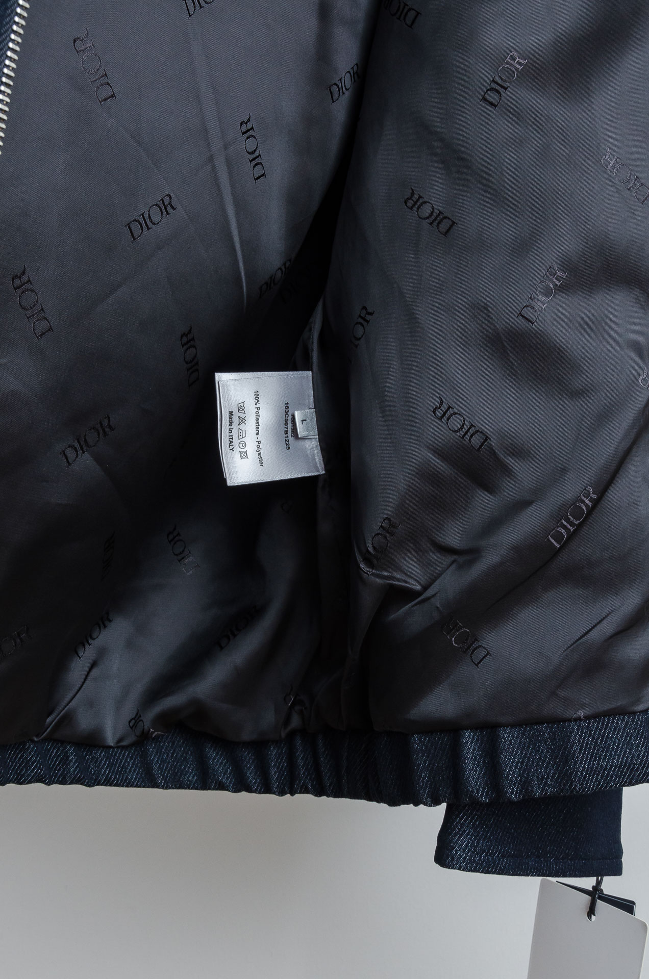 ☀️☀️ 迪奥 2025FW秋冬最新翻领搭配口袋刺绣设计男士休闲夹克外套#挺阔感十足，穿上身是非常能修饰