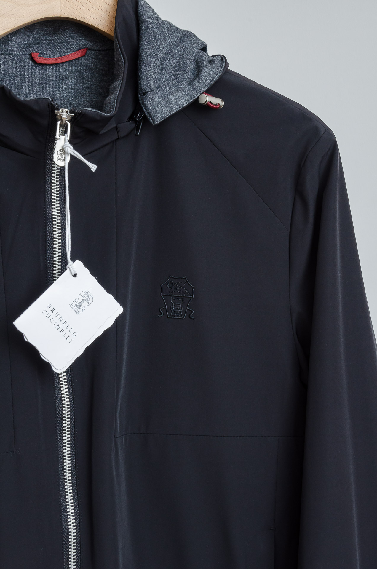 ☀️☀️BC 2025FW秋冬最新连帽夹克外套#【可拆卸帽】是一款兼具风格与舒适感的时尚选择。内外两种不