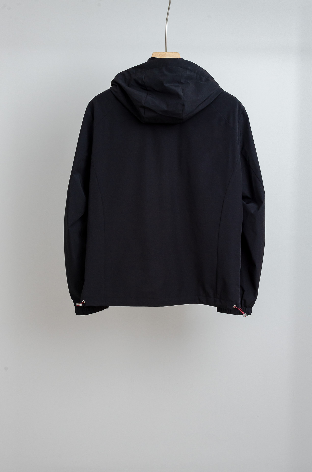 ☀️☀️BC 2025FW秋冬最新连帽夹克外套#【可拆卸帽】是一款兼具风格与舒适感的时尚选择。内外两种不