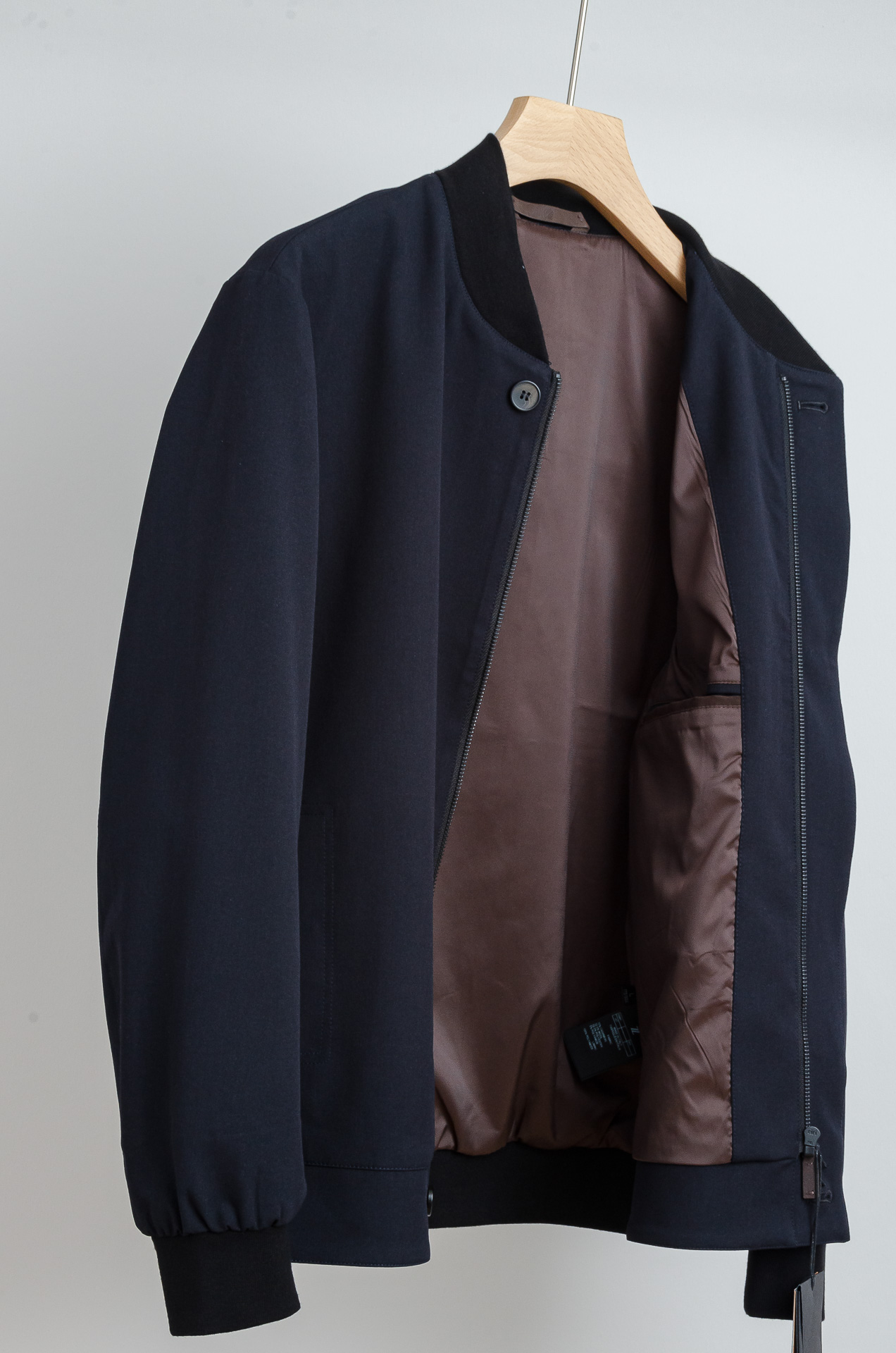 ☀️☀️zegna 2025Fw最新男士休闲夹克外套#上身十分的舒适，质感超级的细腻且柔软！休闲商务都可