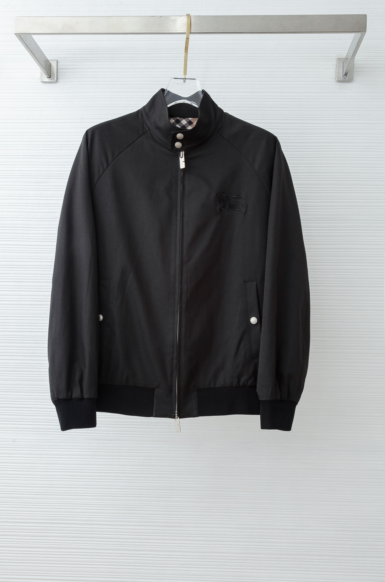 巴宝莉 2025Fw最新男士休闲夹克外套#上身十分的舒适，质感超级的细腻且柔软！休闲商务都可以完美的驾驭