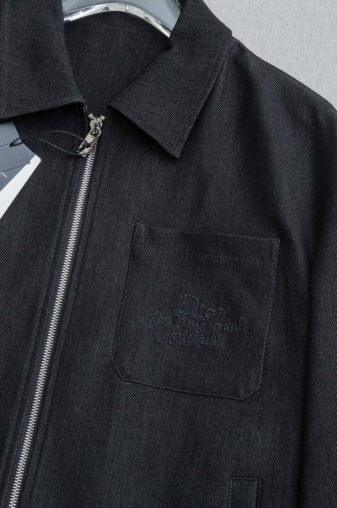 dio#r迪/奥 2025FW秋冬最新翻领搭配口袋刺绣设计男士休闲夹克外套#挺阔感十足，穿上身是非常能修