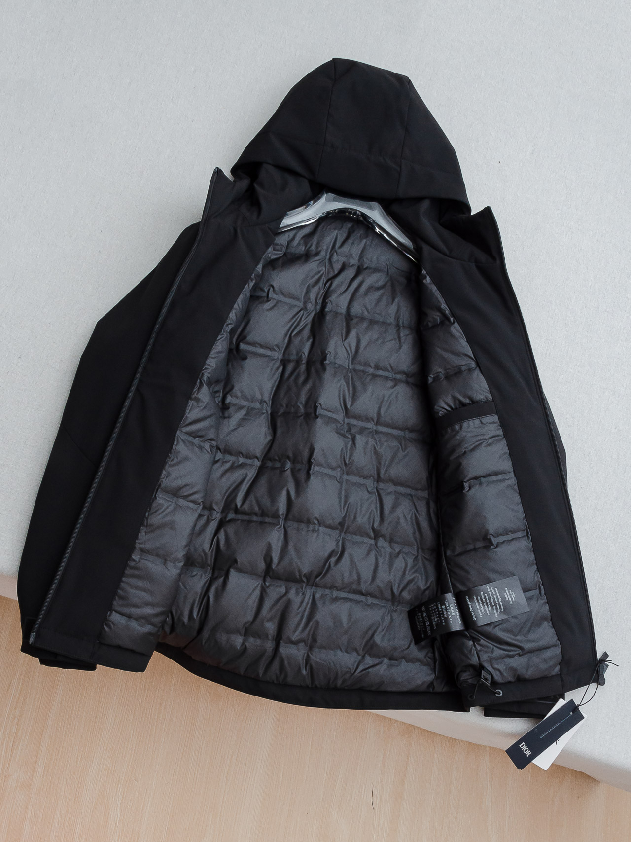 Dio*r 迪/奥 5️⃣ 25FW最新白鹅绒填充连帽男士羽绒服外套#填充物:90% 白鹅绒 10%羽毛