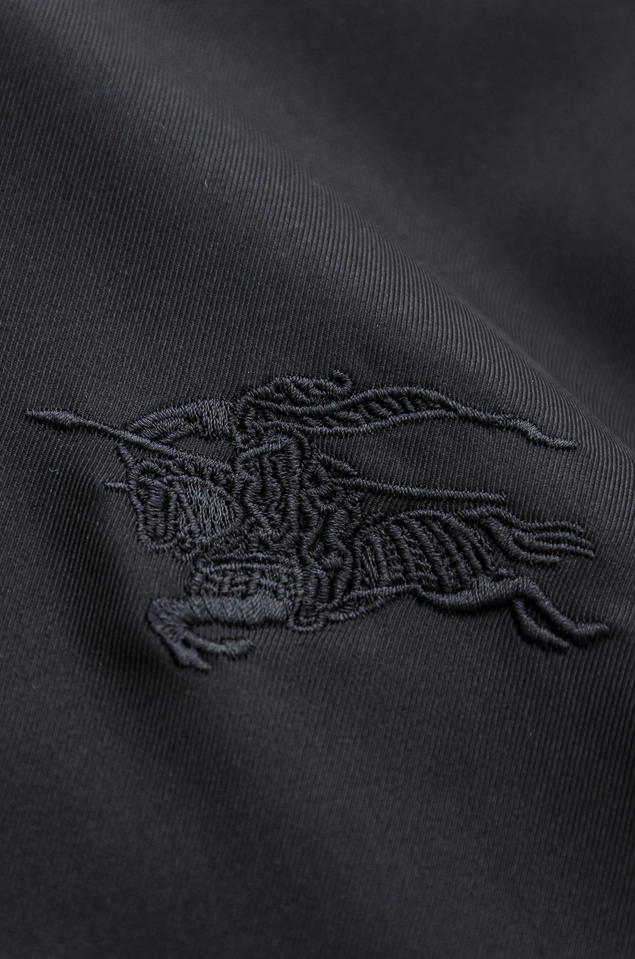 25FW秋冬最新出品 棉质BUR王牌尖货， 原厂原料棉纺厂特供长绒精纺棉质混纺斜纹材质打造。内侧为 Bu