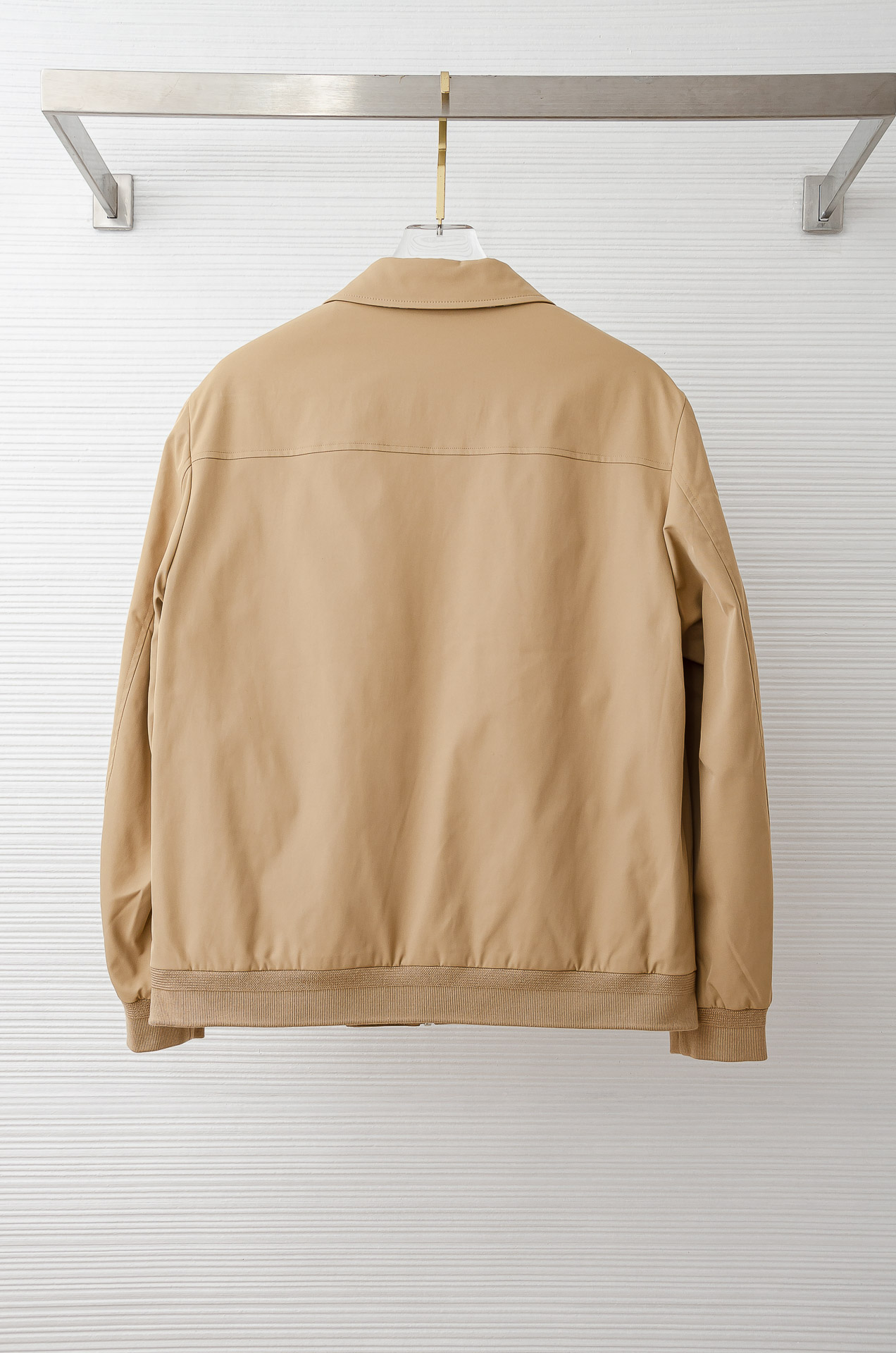 25FW秋冬最新出品 棉质BUR王牌尖货， 原厂原料棉纺厂特供长绒精纺棉质混纺斜纹材质打造。内侧为 Bu