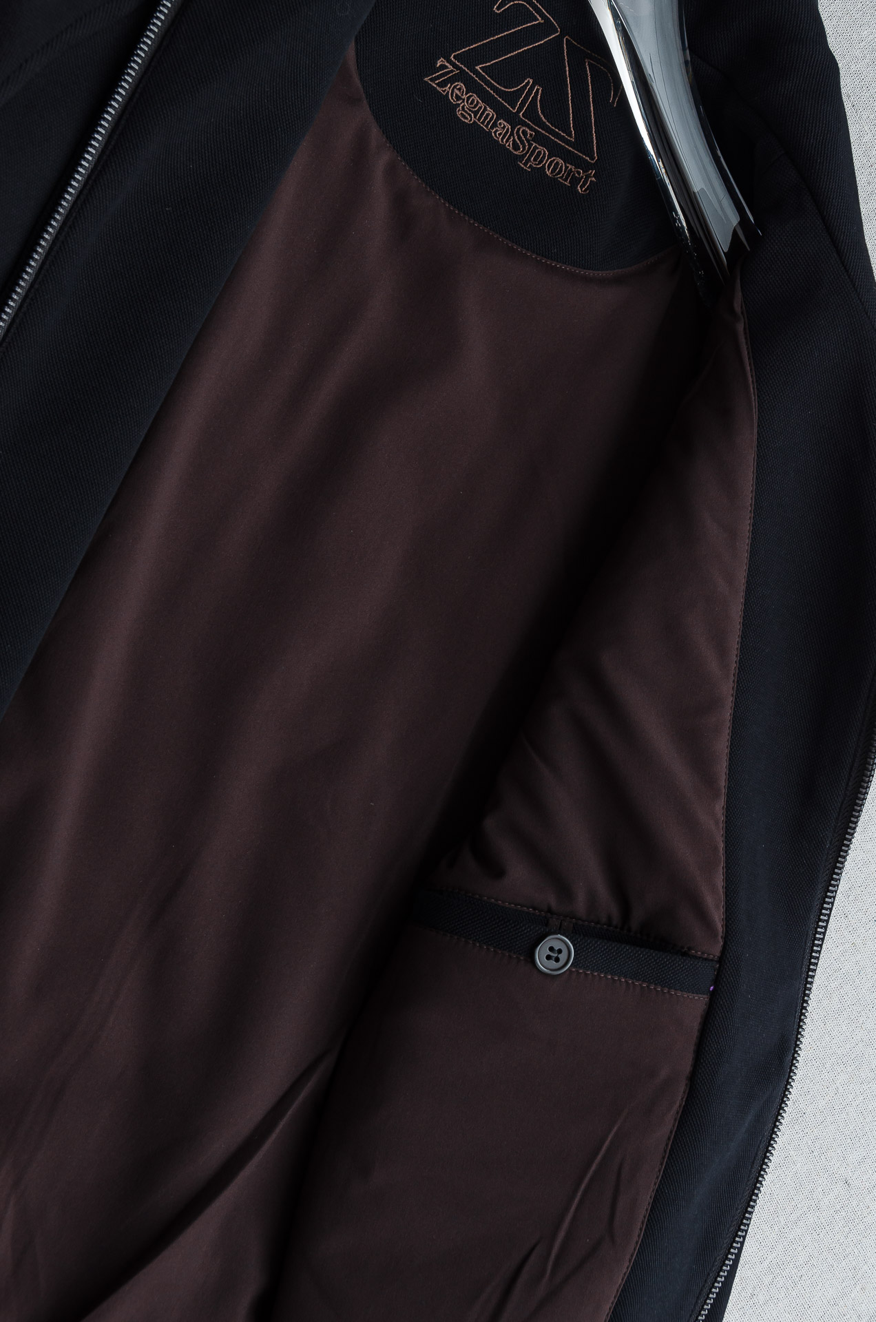 杰尼亚zegna 2025FW秋冬最新经典夹克外套#低调却不失细节，无论是搭配西装裤还是牛仔裤，都能穿出