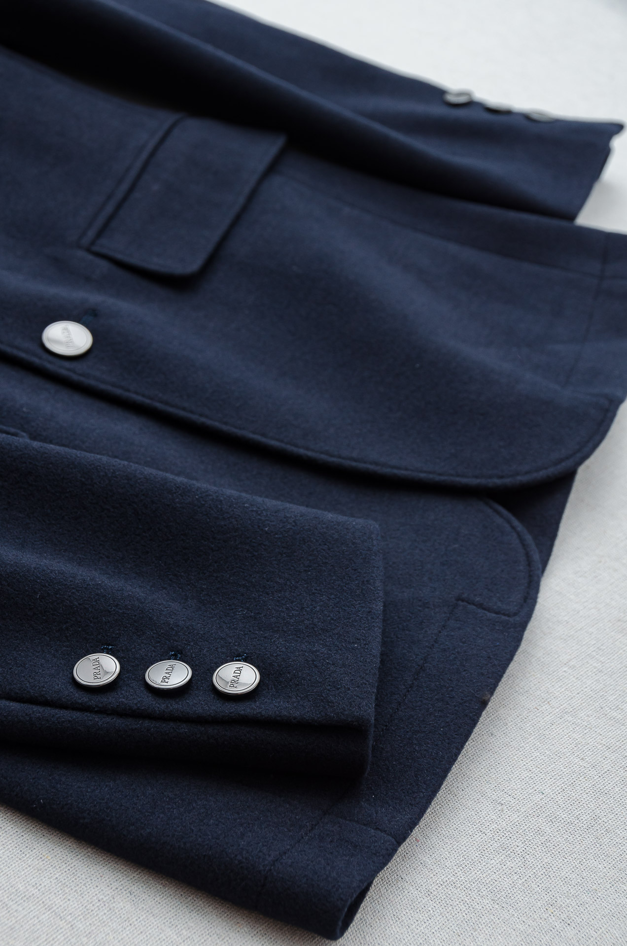 PRADA普拉达26FW秋冬新款绵羊毛混纺西服#三粒扣商务休闲西装外套！同步官网发售 最新款羊毛西装，在