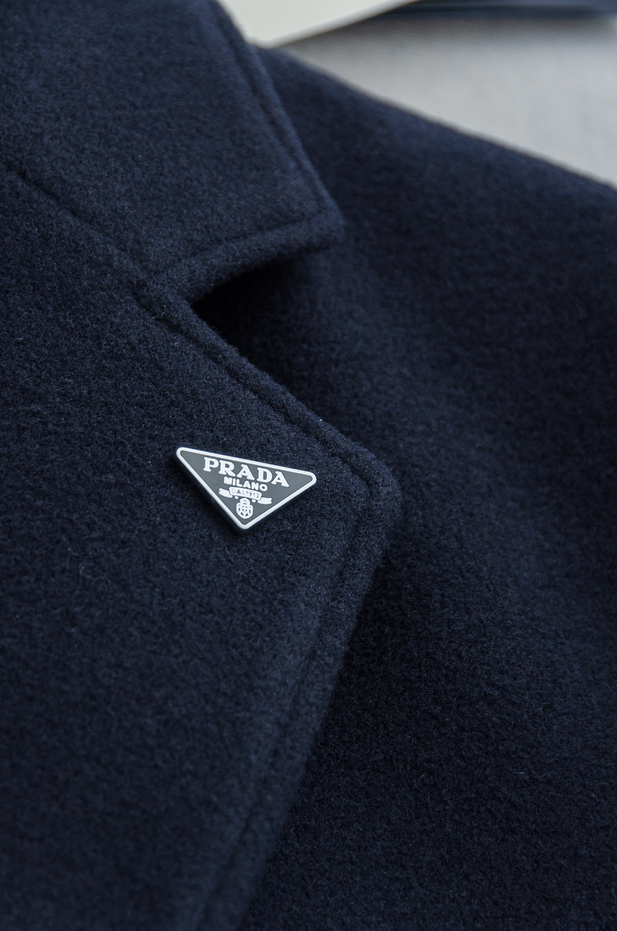 PRADA普拉达26FW秋冬新款绵羊毛混纺西服#三粒扣商务休闲西装外套！同步官网发售 最新款羊毛西装，在