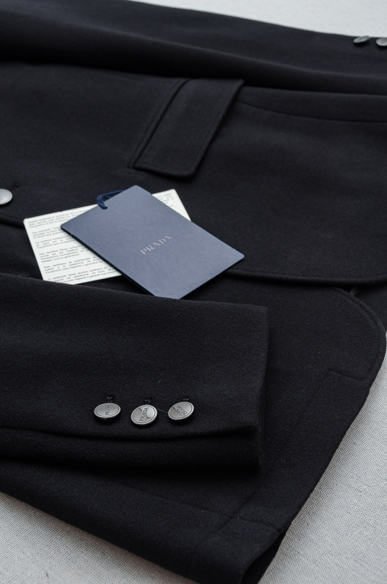 PRADA普拉达26FW秋冬新款绵羊毛混纺西服#三粒扣商务休闲西装外套！同步官网发售 最新款羊毛西装，在