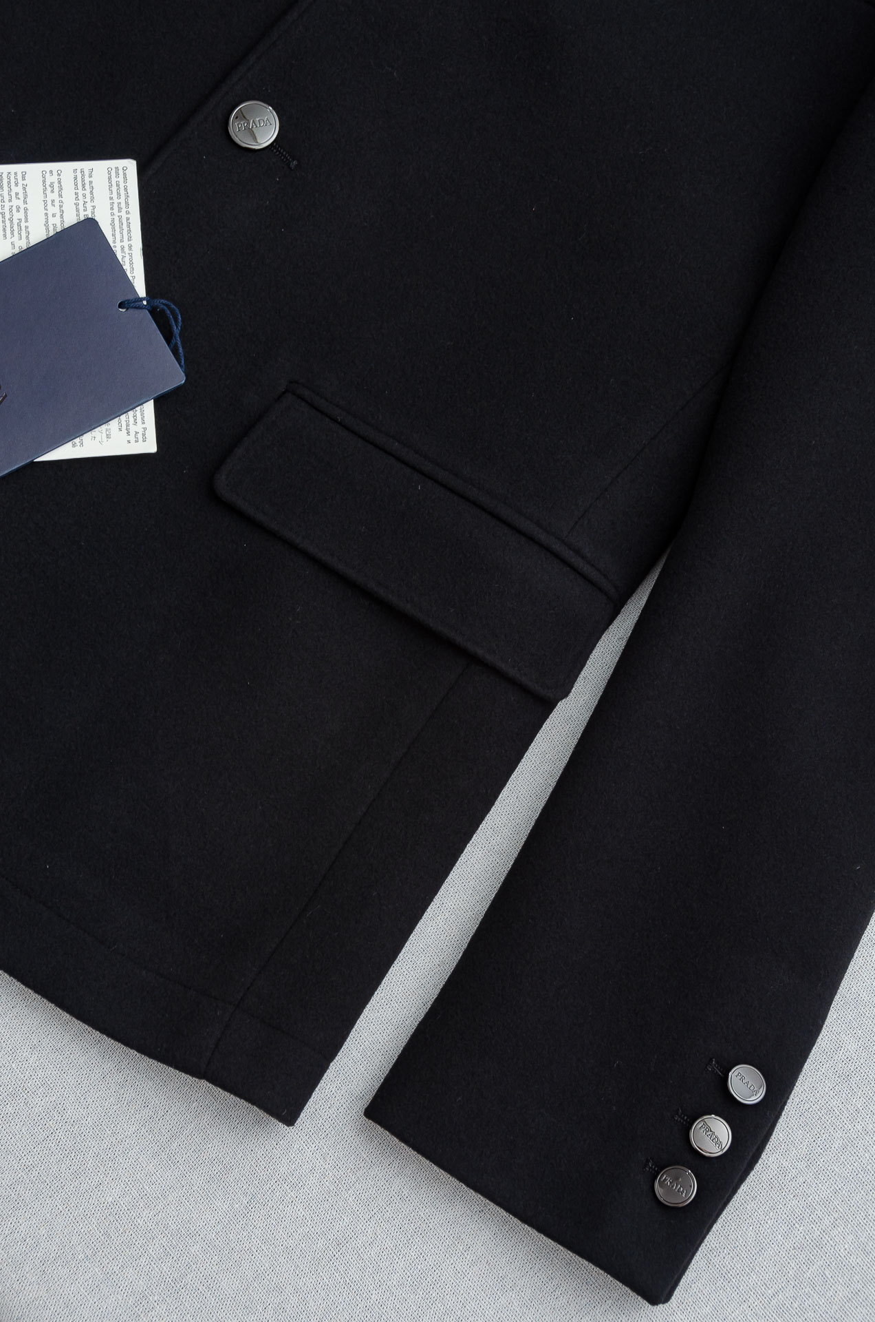 PRADA普拉达26FW秋冬新款绵羊毛混纺西服#三粒扣商务休闲西装外套！同步官网发售 最新款羊毛西装，在