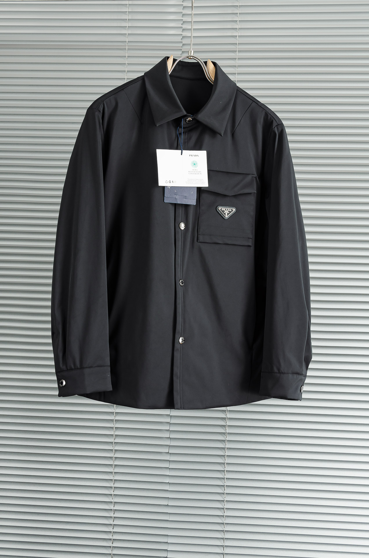 New# Pra＊da普/拉达5️⃣25FW最新90白鹅绒填充男士翻领羽绒外套# Re-Nylon再生尼