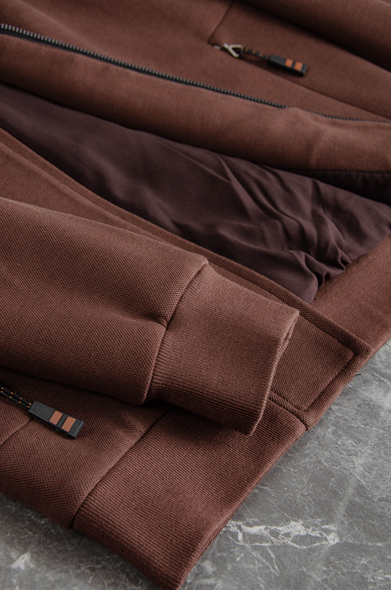 杰尼亚zegna 2025FW秋冬最新经典夹克外套#低调却不失细节，无论是搭配西装裤还是牛仔裤，都能穿出