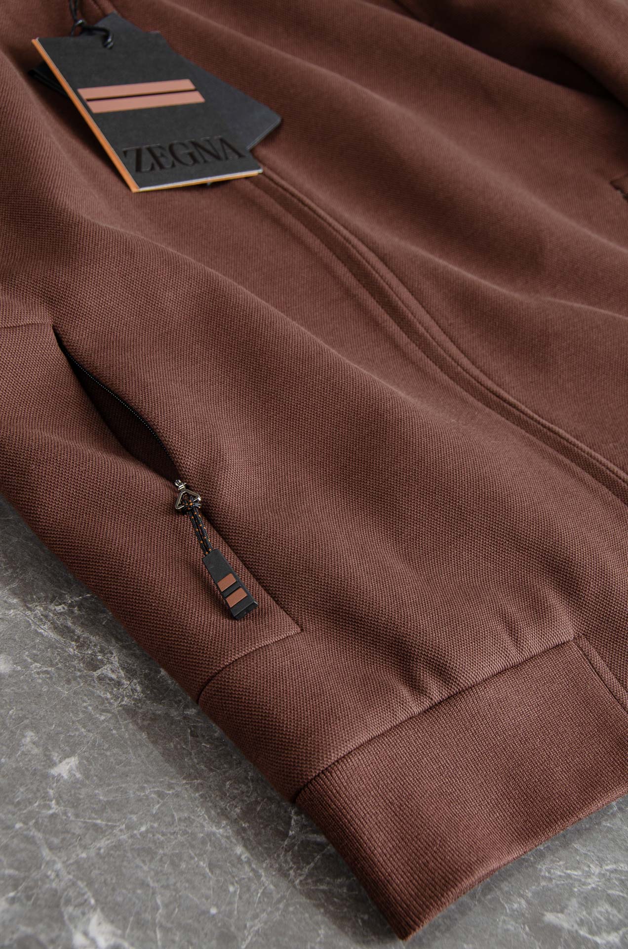 杰尼亚zegna 2025FW秋冬最新经典夹克外套#低调却不失细节，无论是搭配西装裤还是牛仔裤，都能穿出