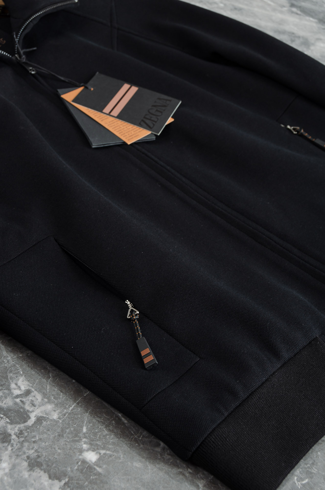 杰尼亚zegna 2025FW秋冬最新经典夹克外套#低调却不失细节，无论是搭配西装裤还是牛仔裤，都能穿出